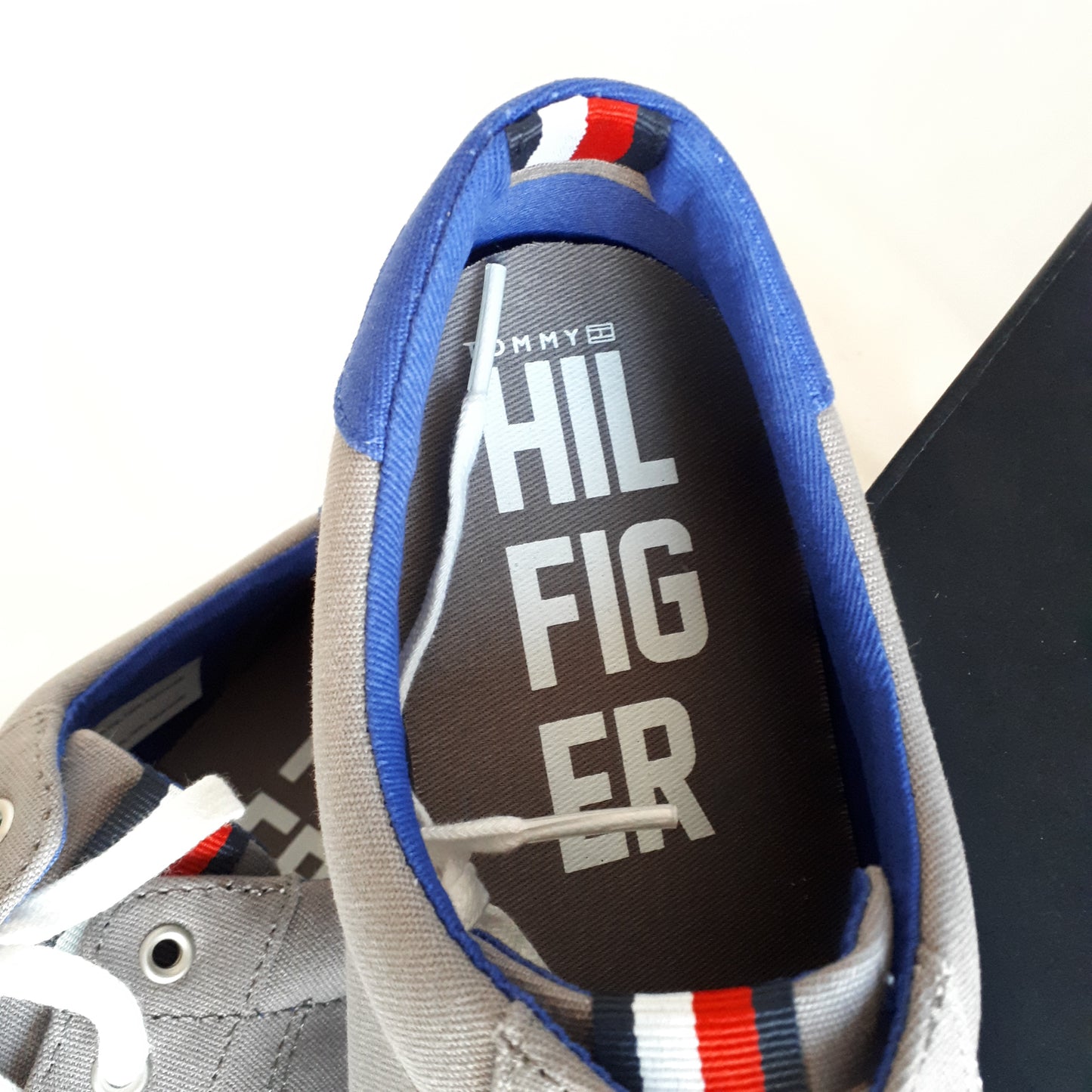 Tommy hifilgher sneakers