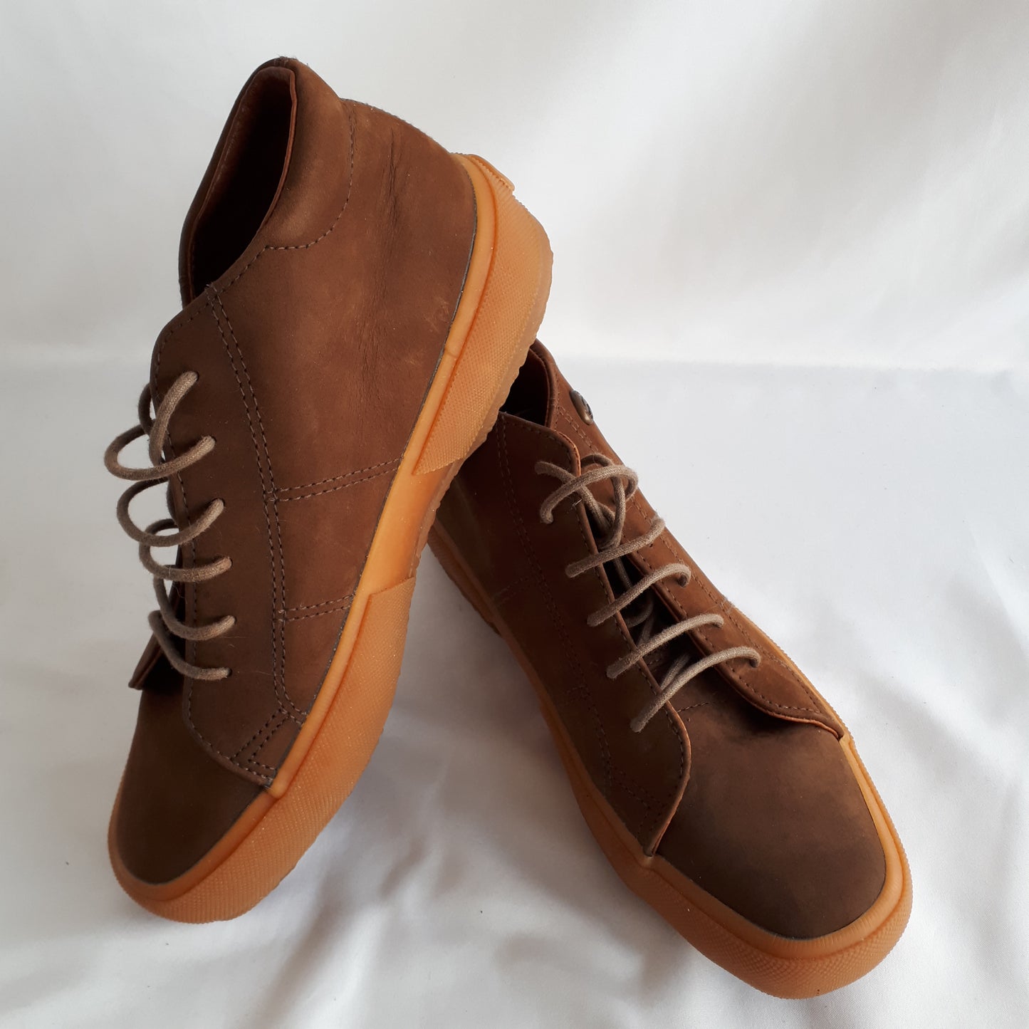 Stringate SUPERGA in pelle marrone