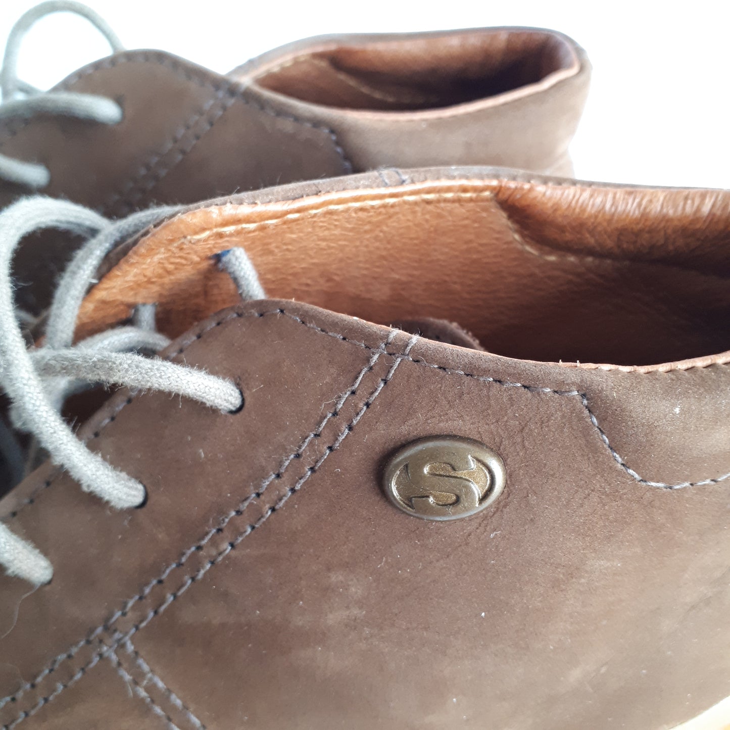 Stringate SUPERGA in pelle marrone