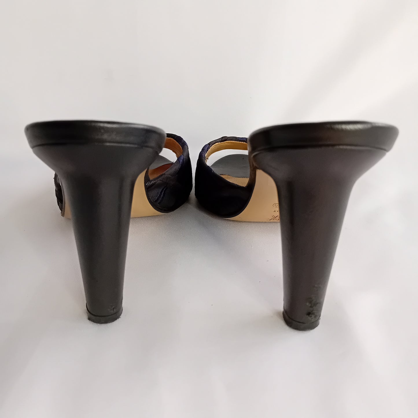 Mules BOTTEGA VENETA