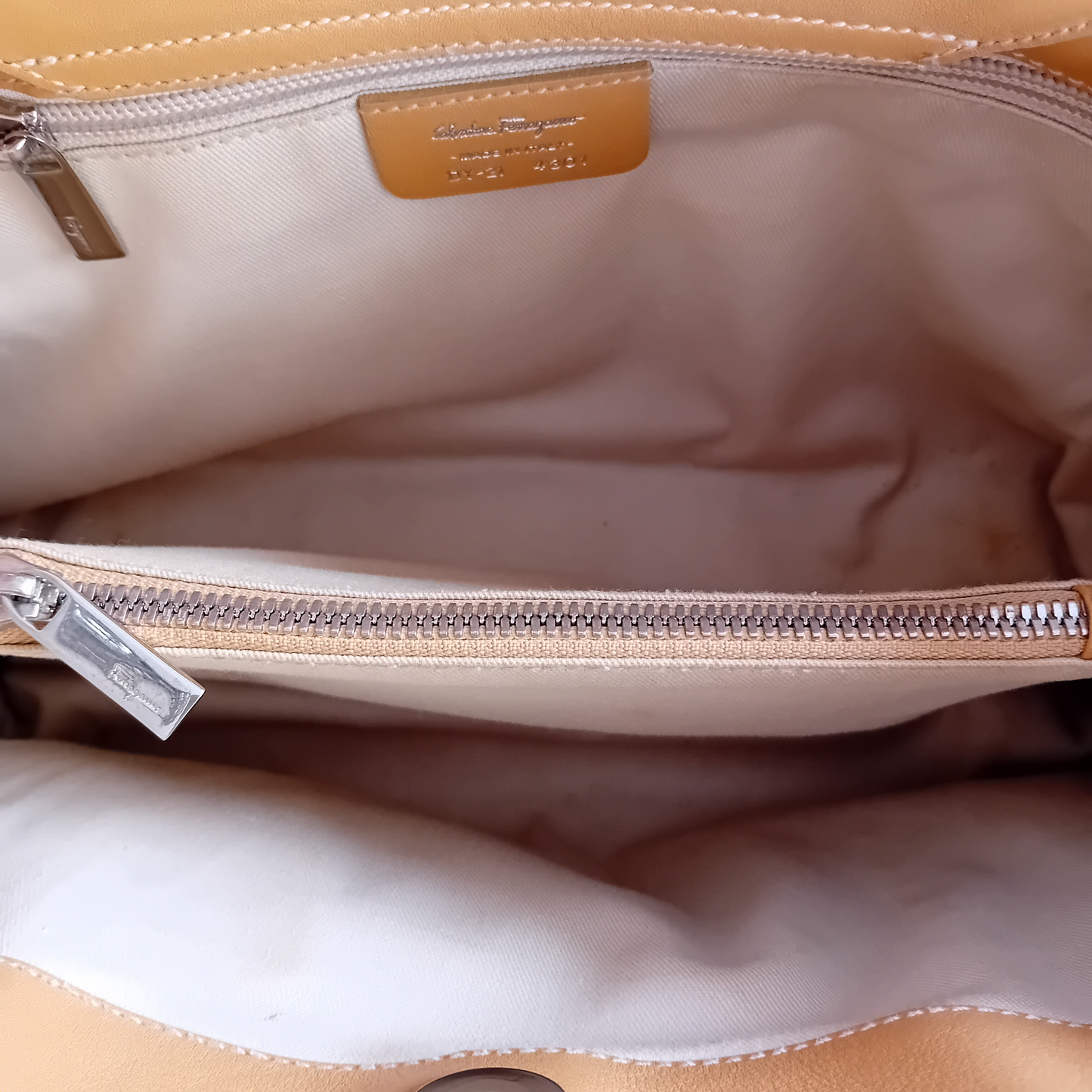 Salvatore Ferragamo borsa a mano