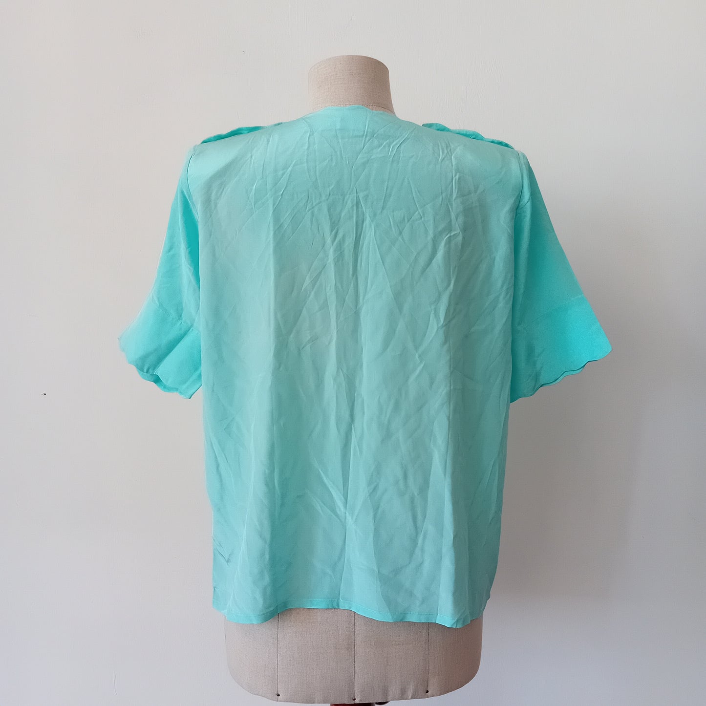 Balloon light blue shirt