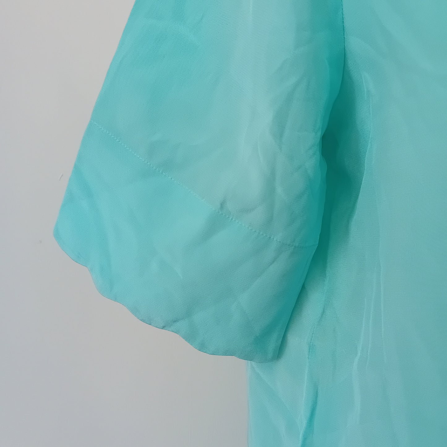Balloon light blue shirt