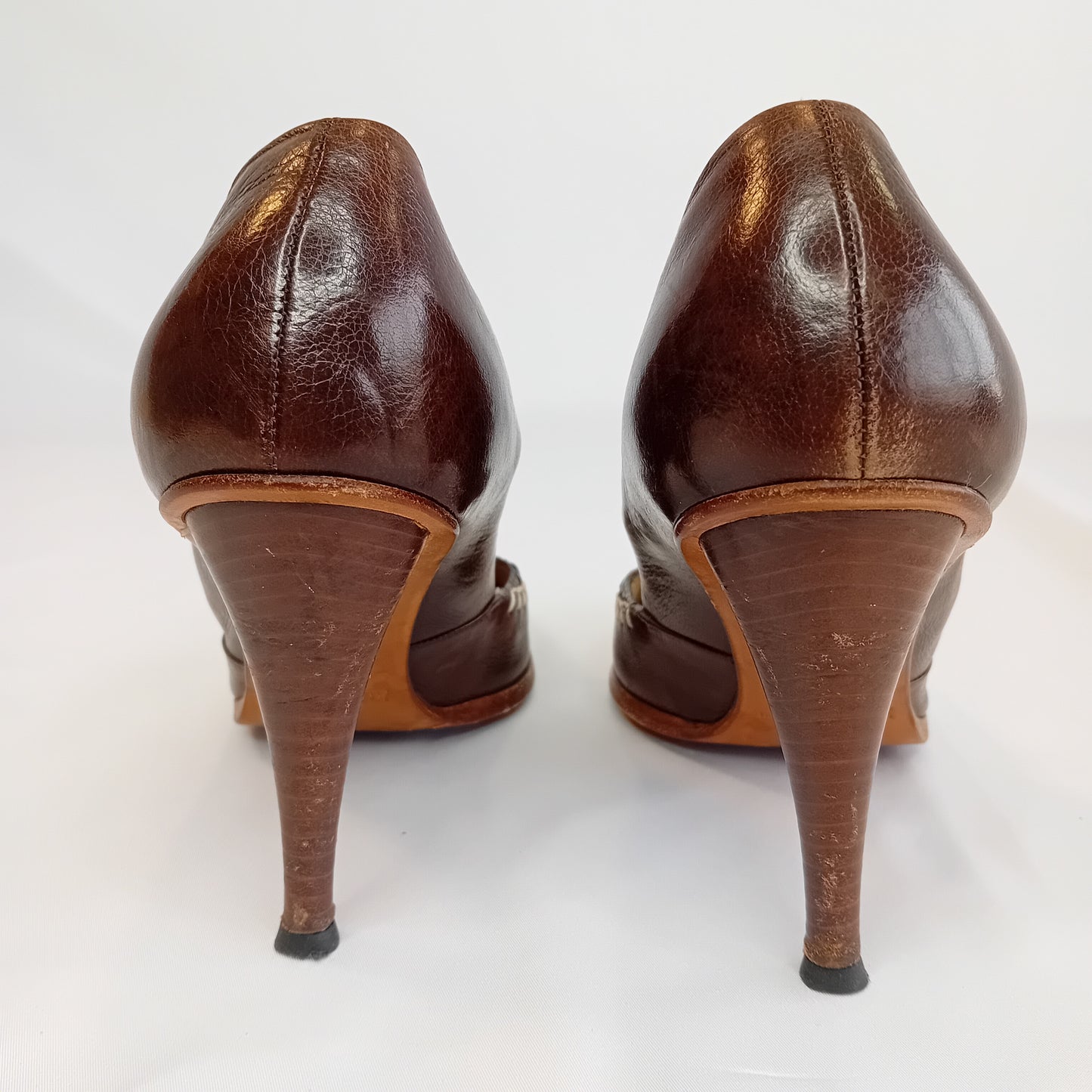 Yves Saint Laurent Pump