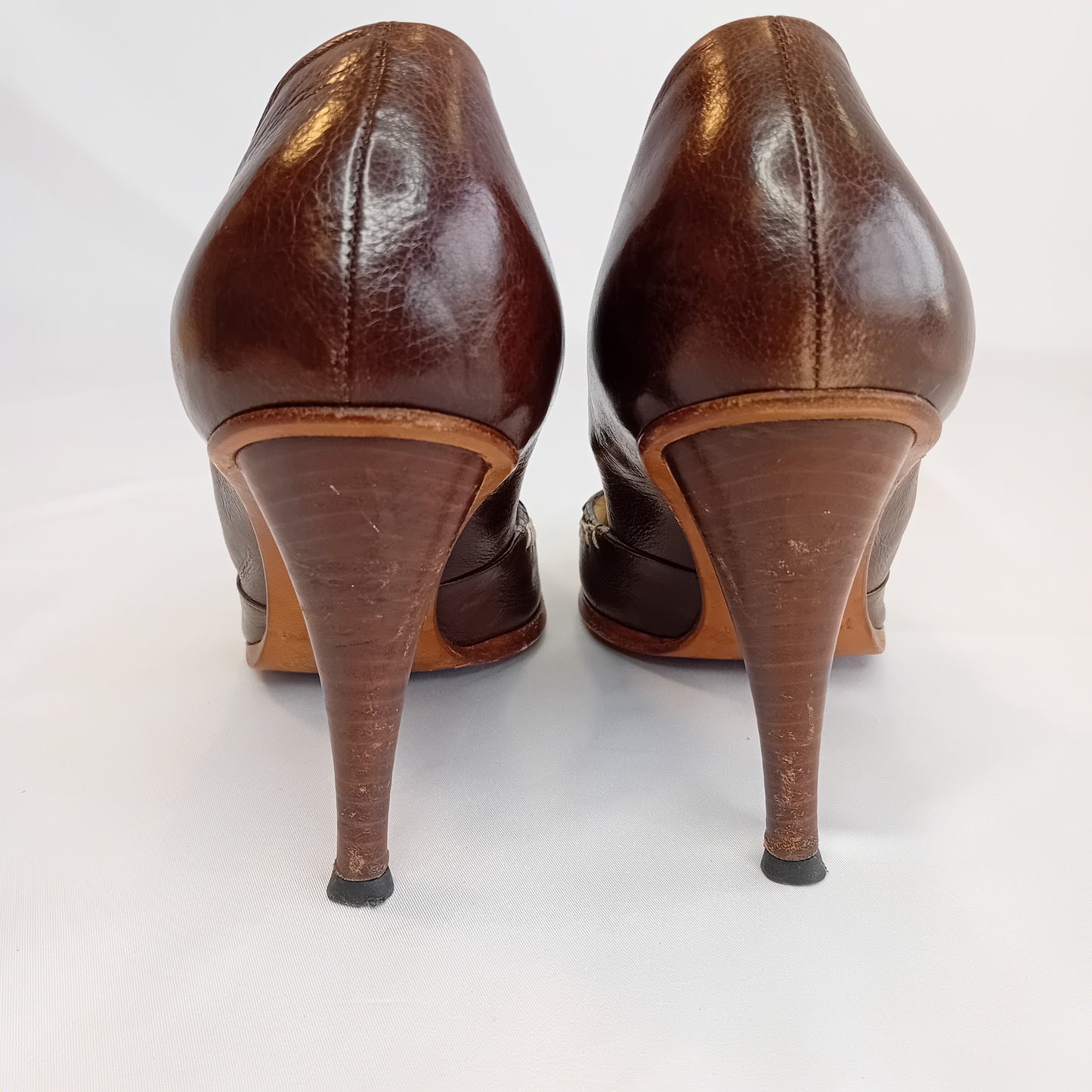 Yves Saint Laurent Pump