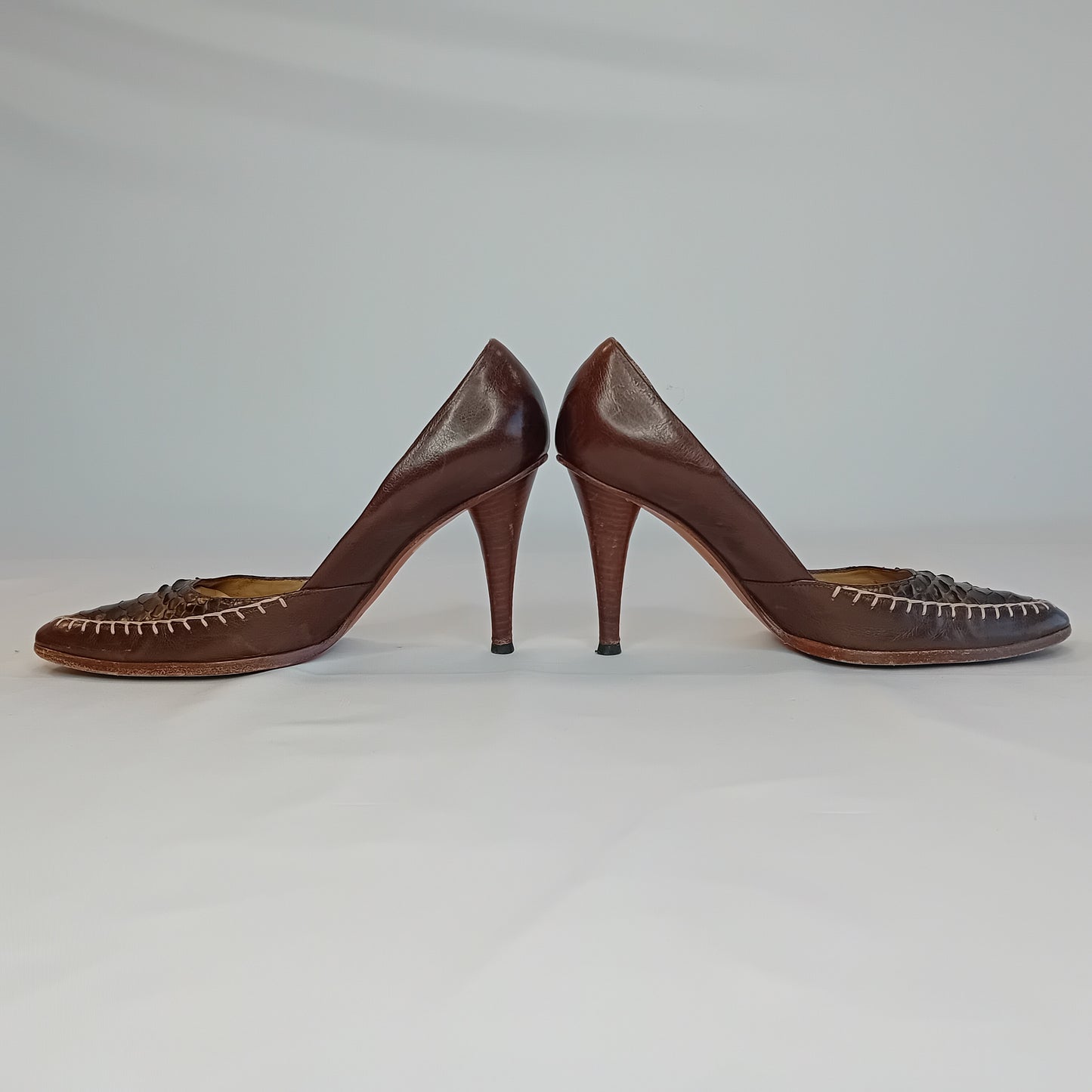 Yves Saint Laurent Pump