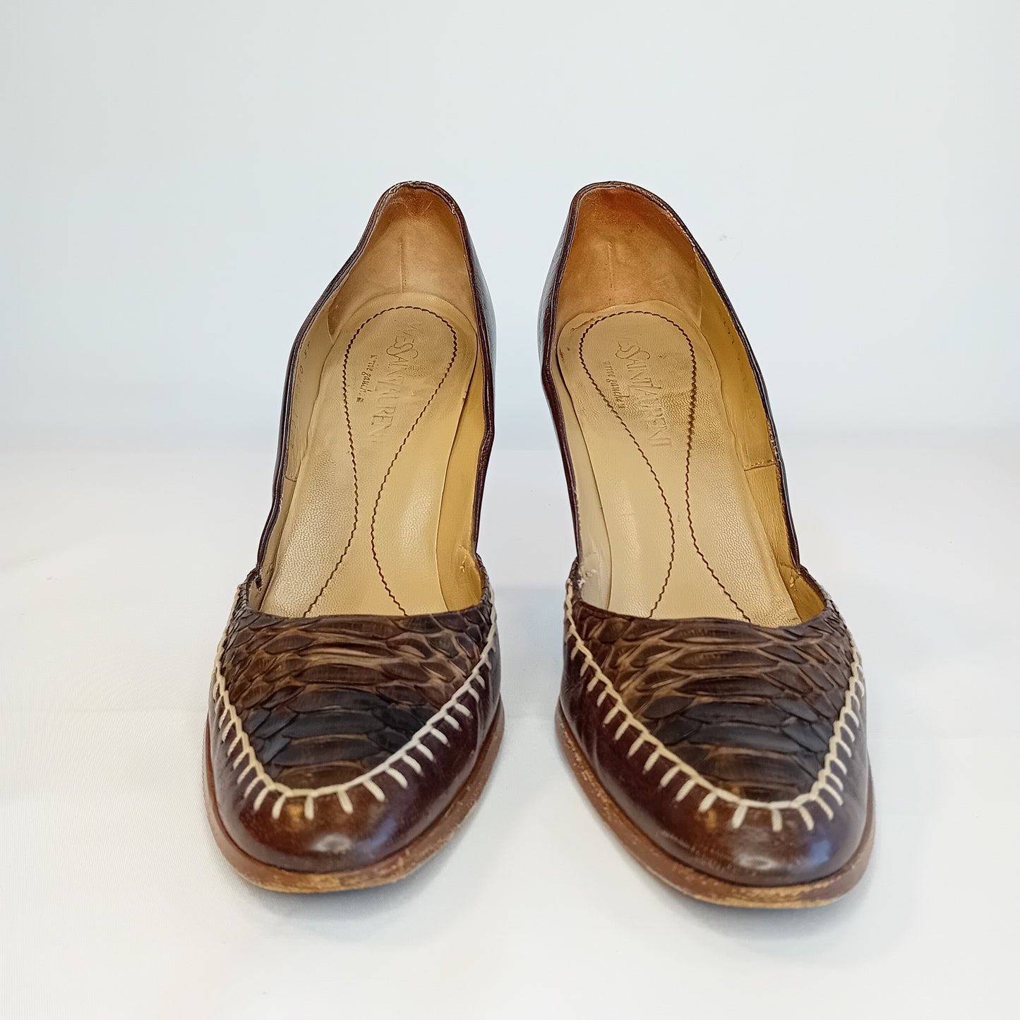 Yves Saint Laurent Pump