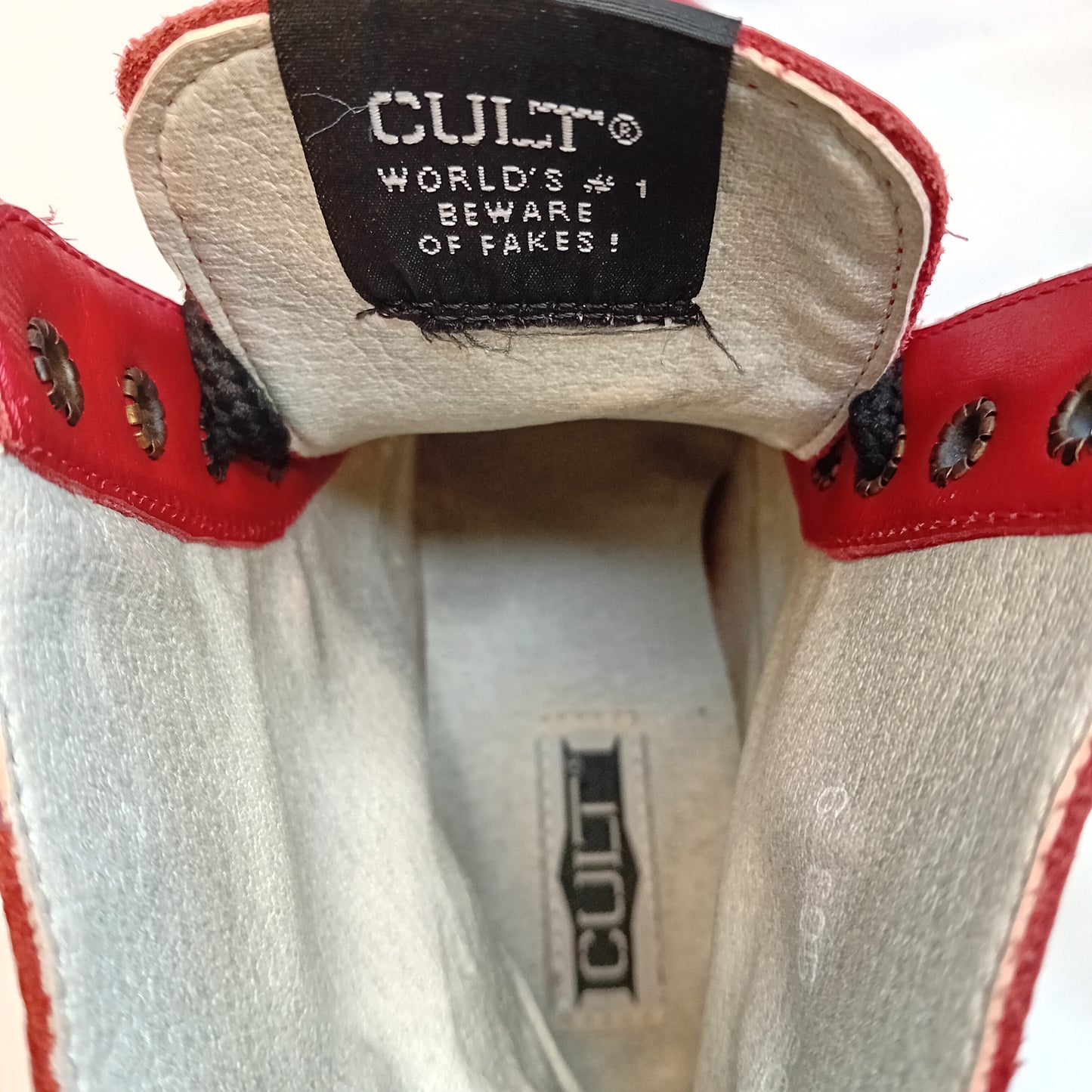 Cult rosse