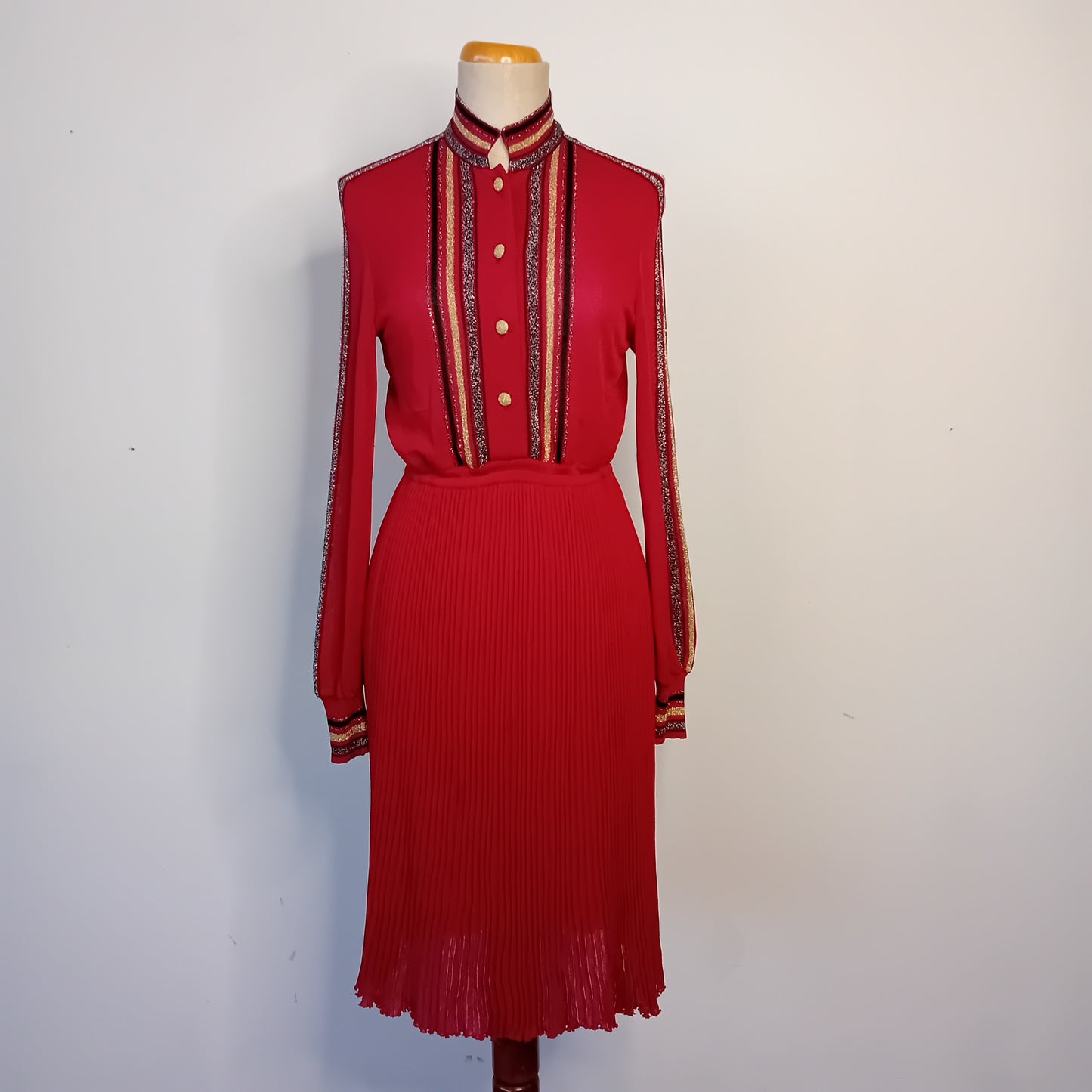 Bordeaux plisset dress
