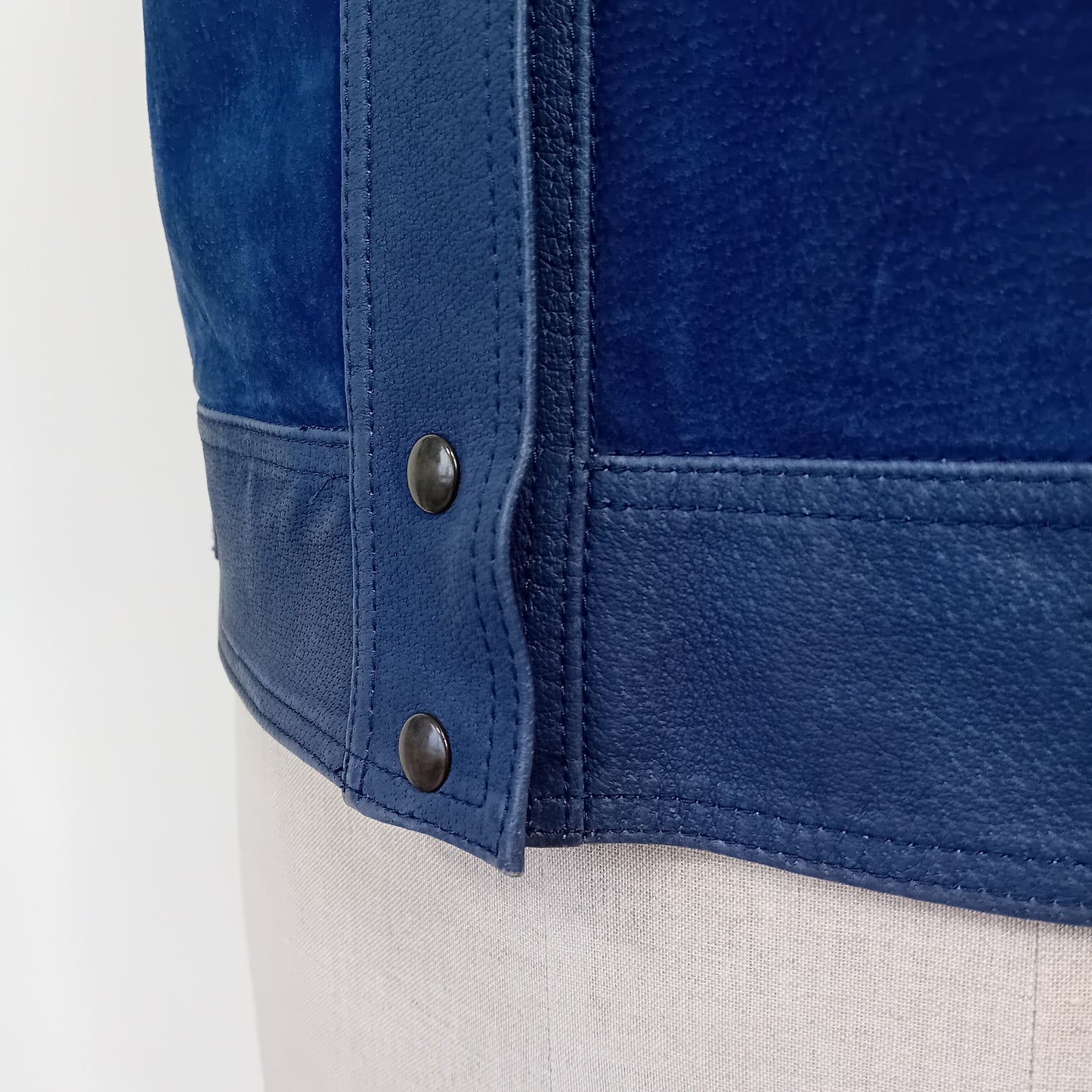 Gilet vintage in pelle blu