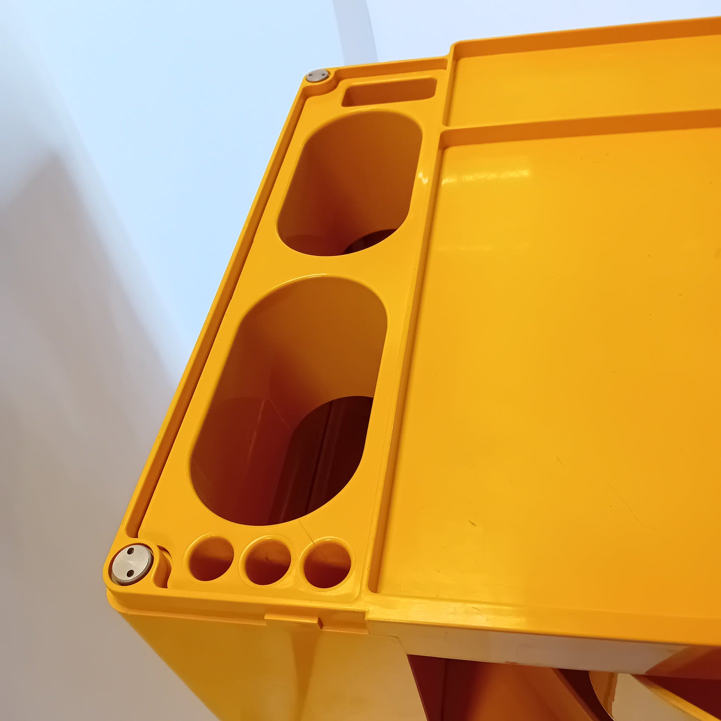 Tavolino Boby giallo - Joe Colombo