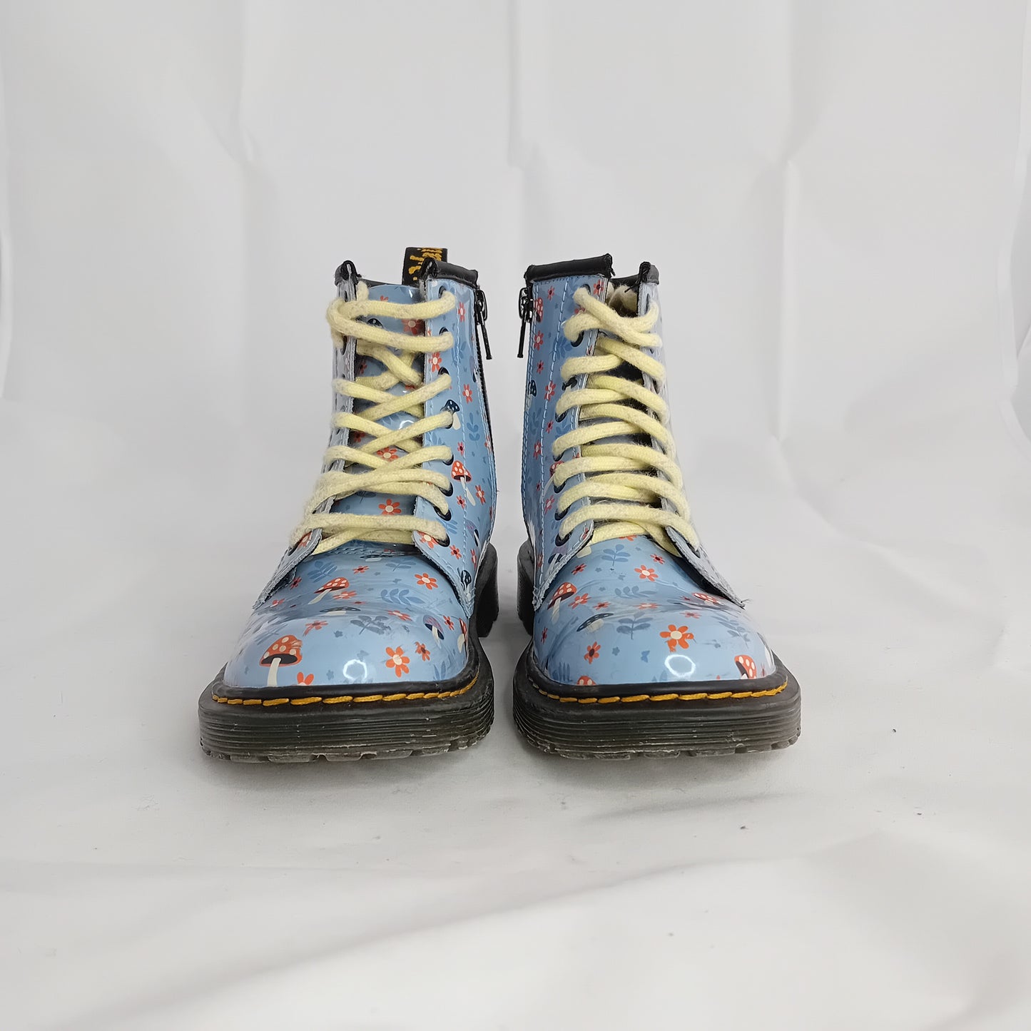 DR Martens lilla