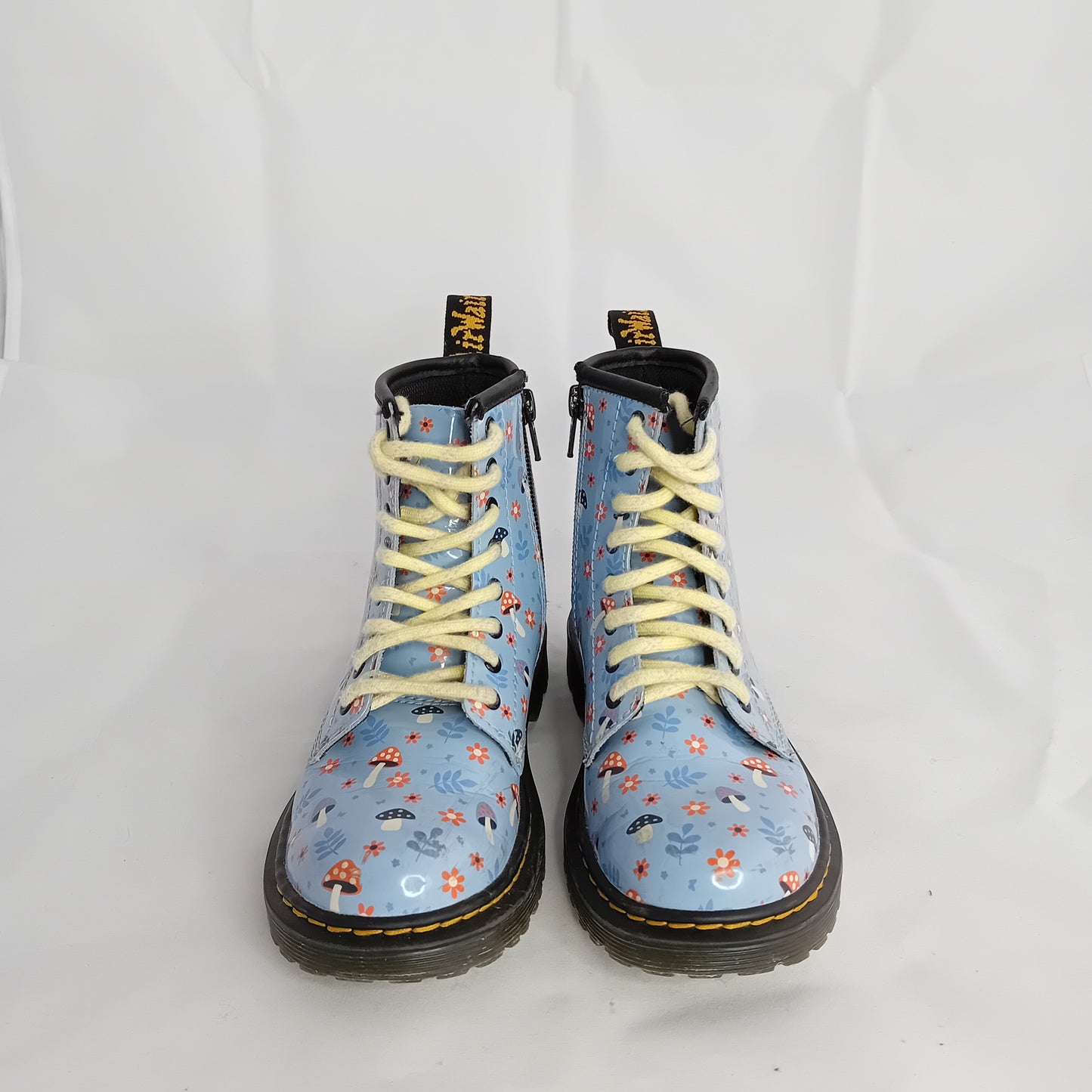 DR Martens lilla