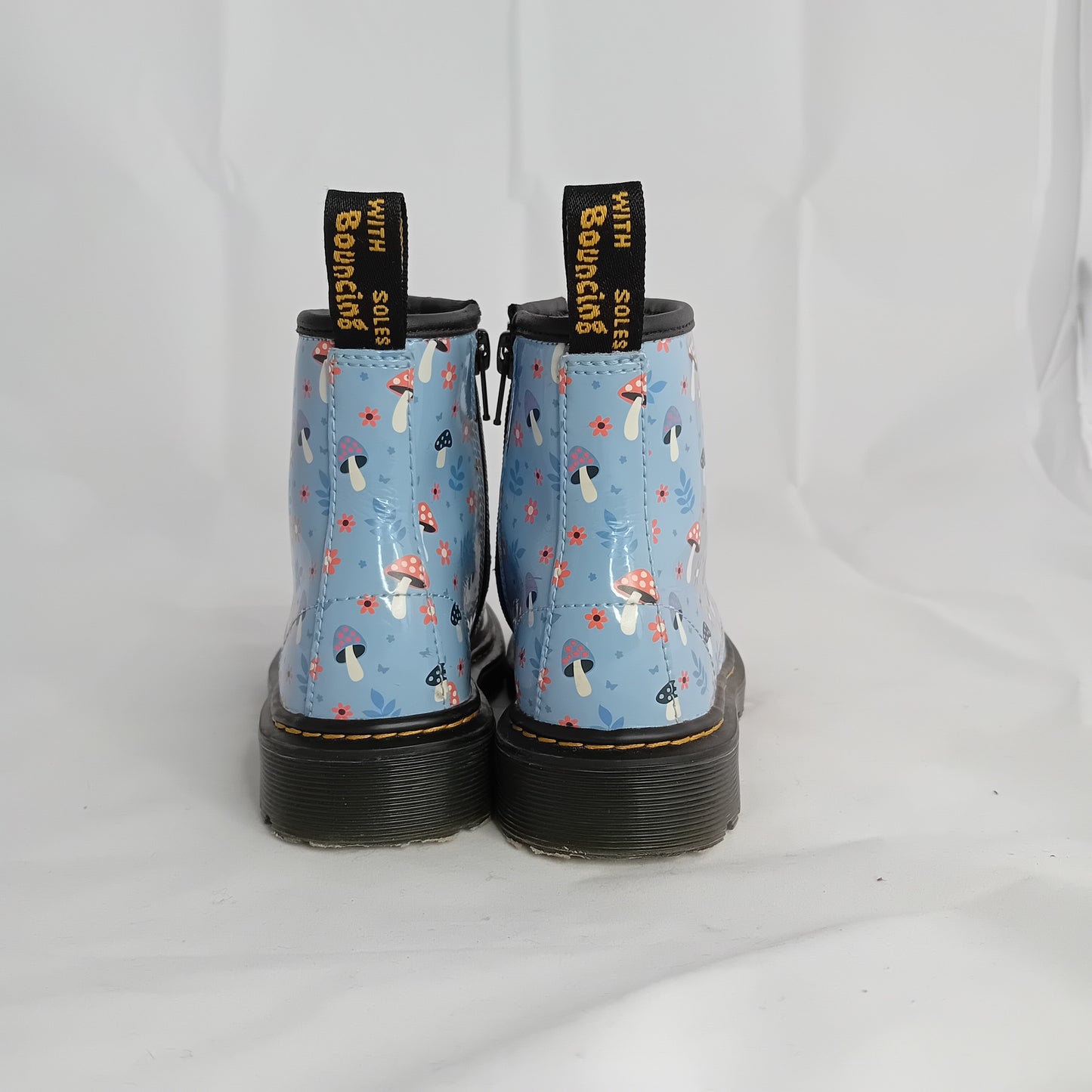 DR Martens lilla