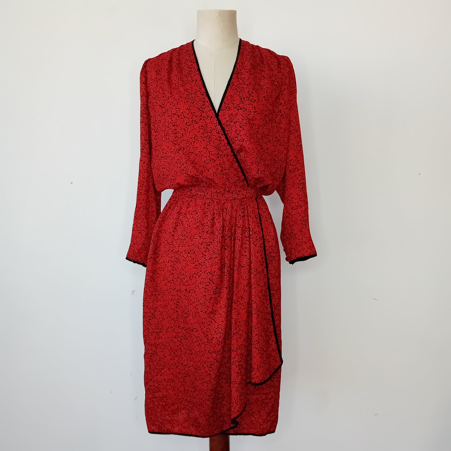 Devil red dress