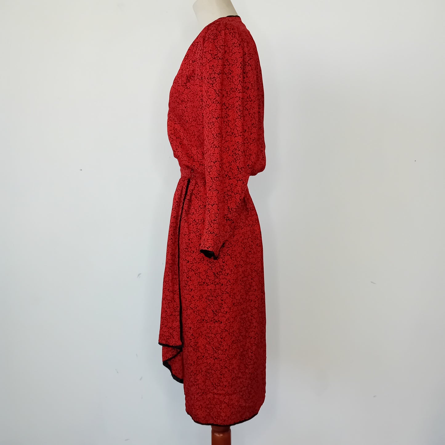 Devil red dress