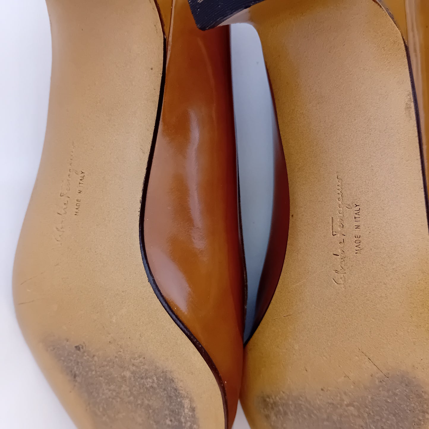 Ferragamo mostard ballerinas