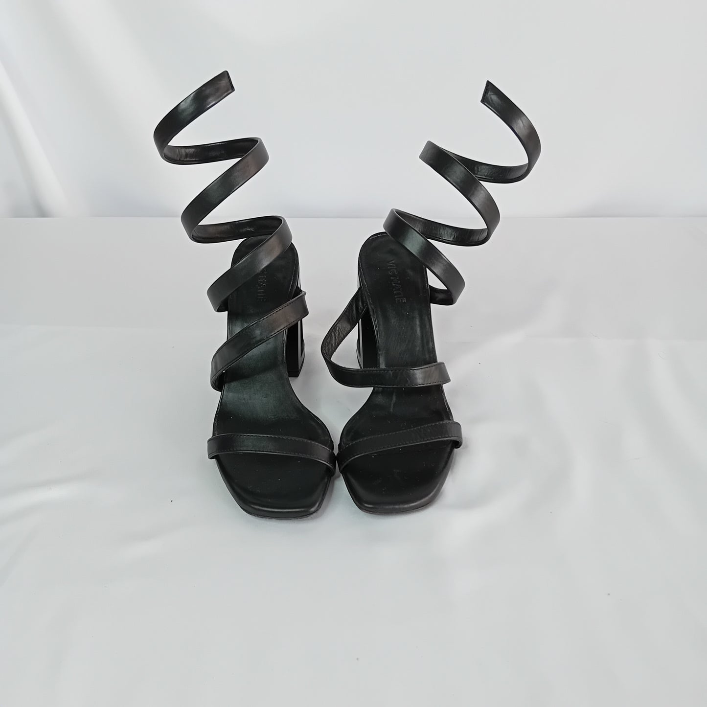 Vic Matie black sandals
