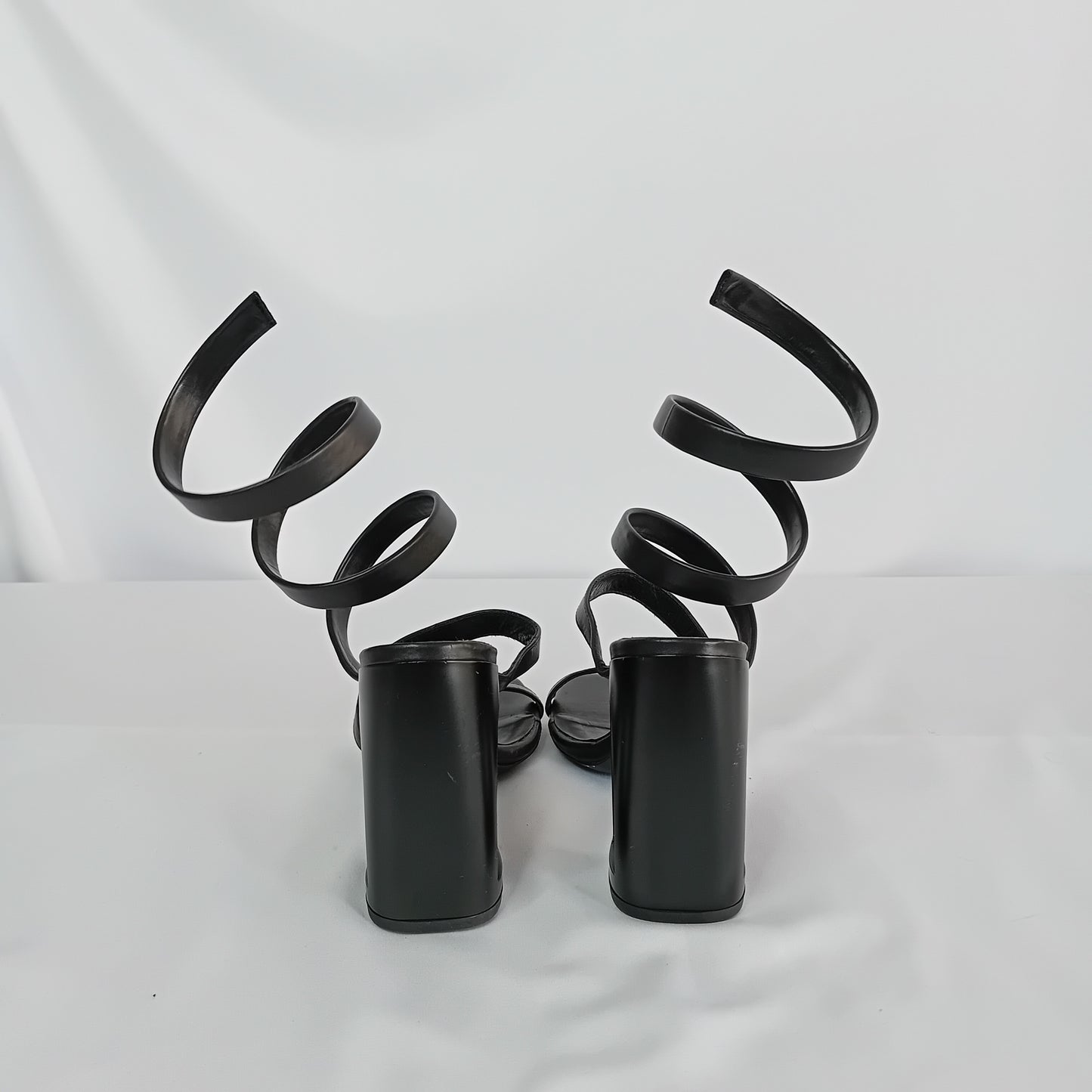 Vic Matie black sandals