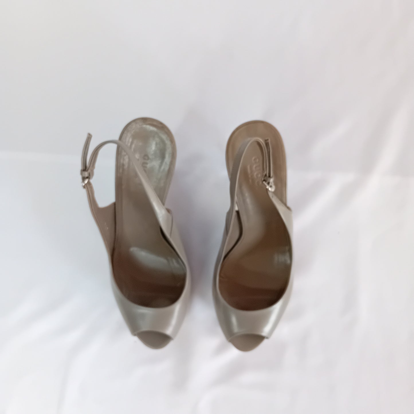 Gucci grey sandals