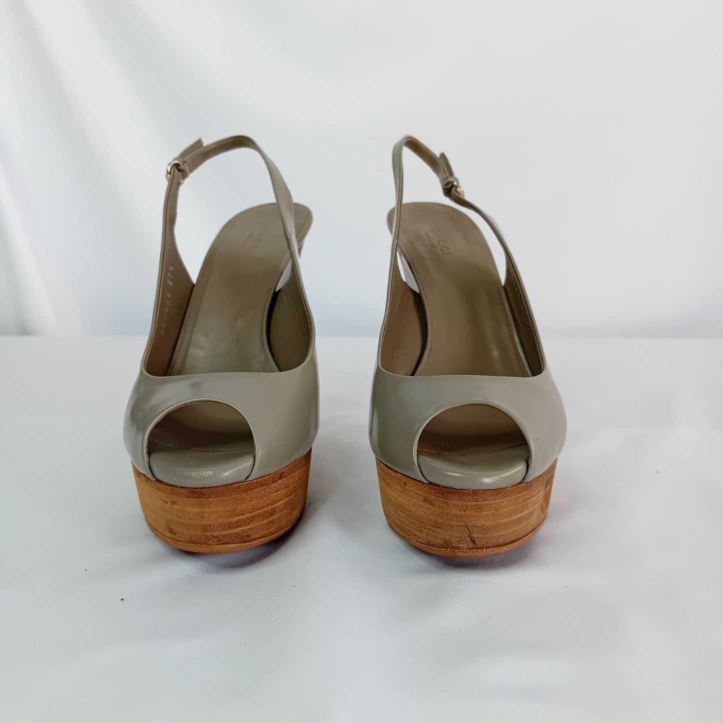 Gucci grey sandals