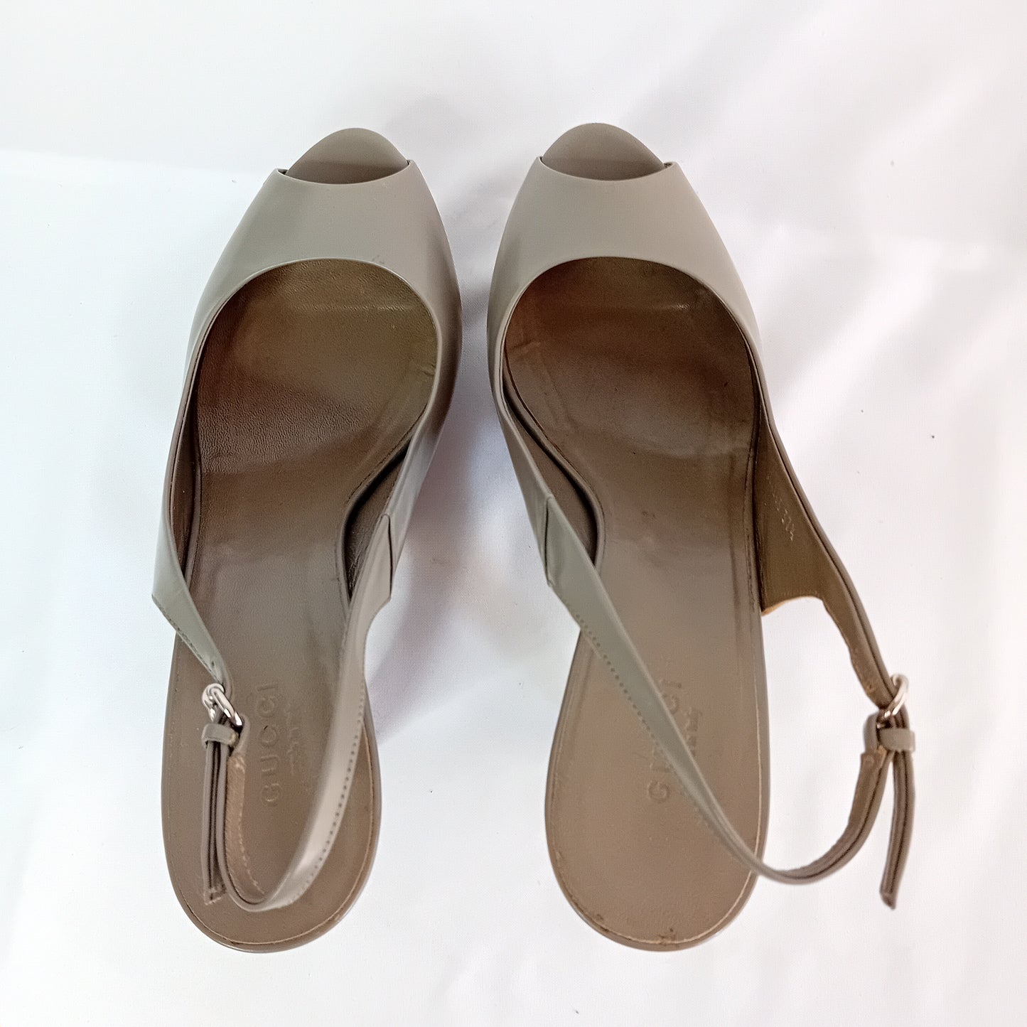 Gucci grey sandals