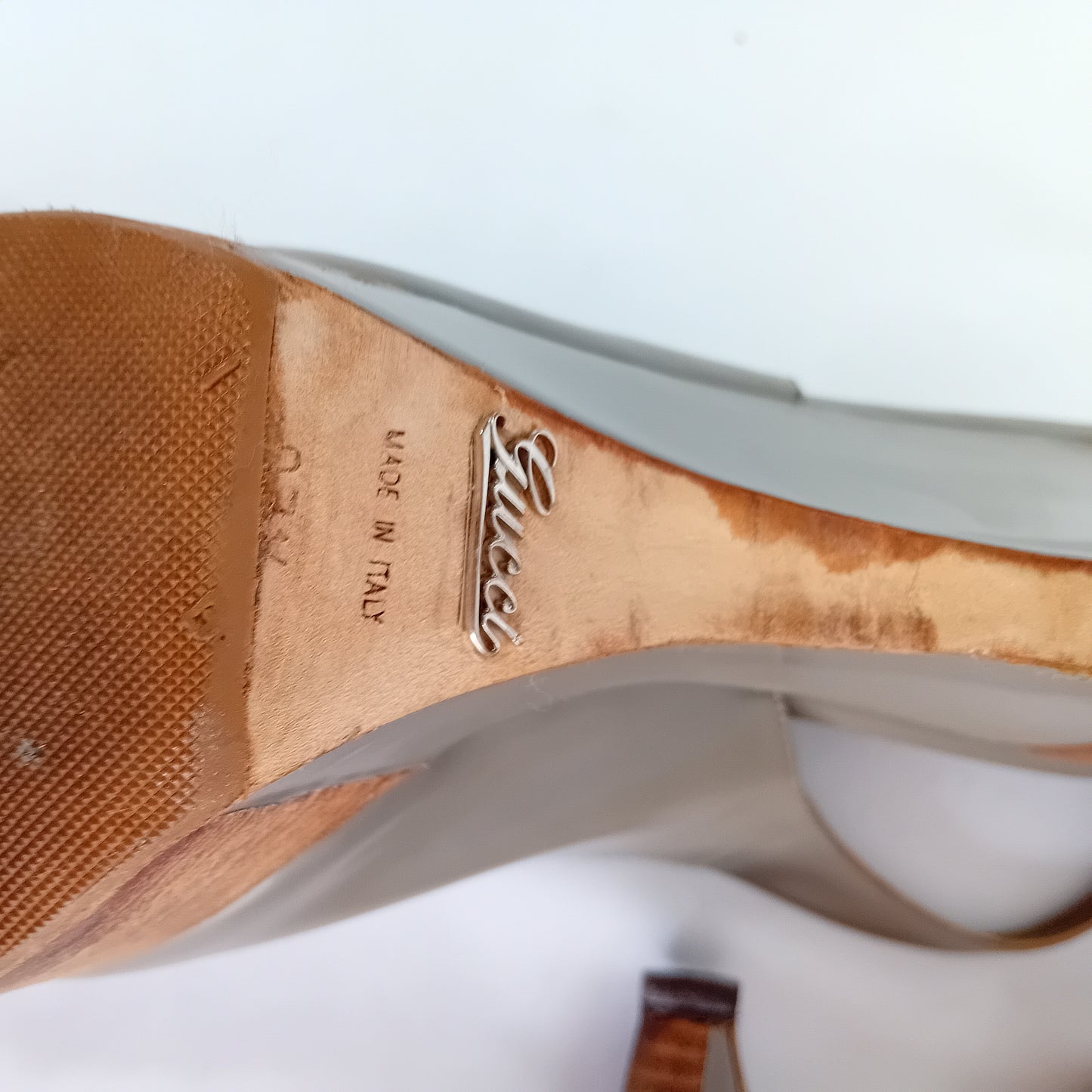Gucci grey sandals