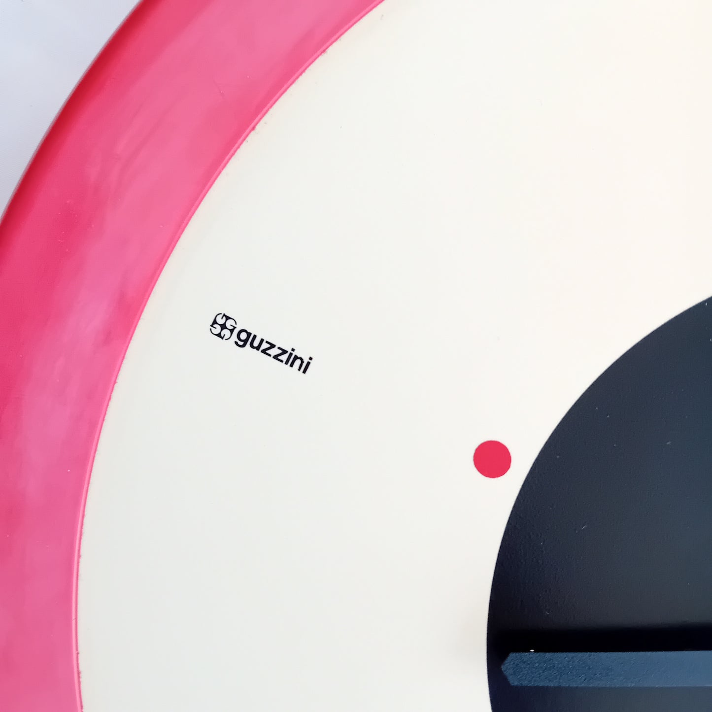 Orologio postmoderno Guzzini di Bruno Gecchelin