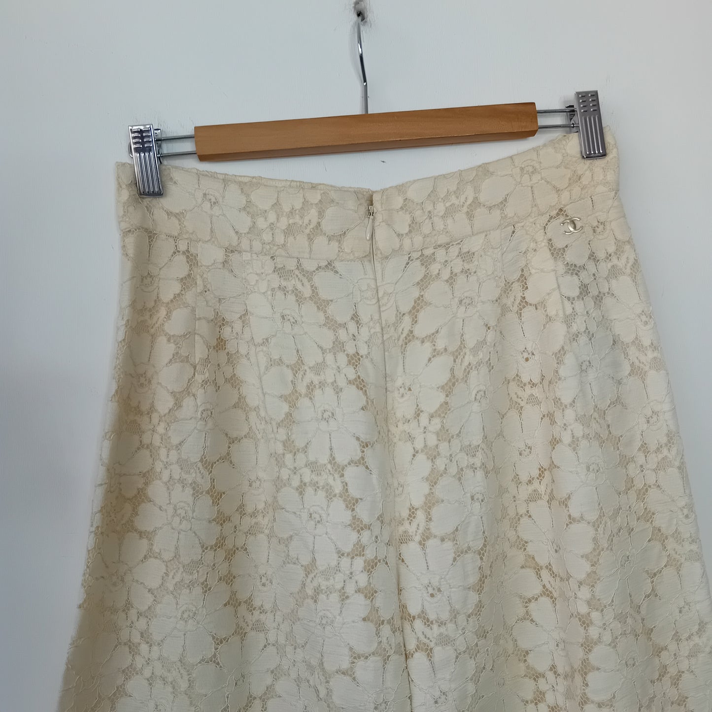 Chanel lace pants
