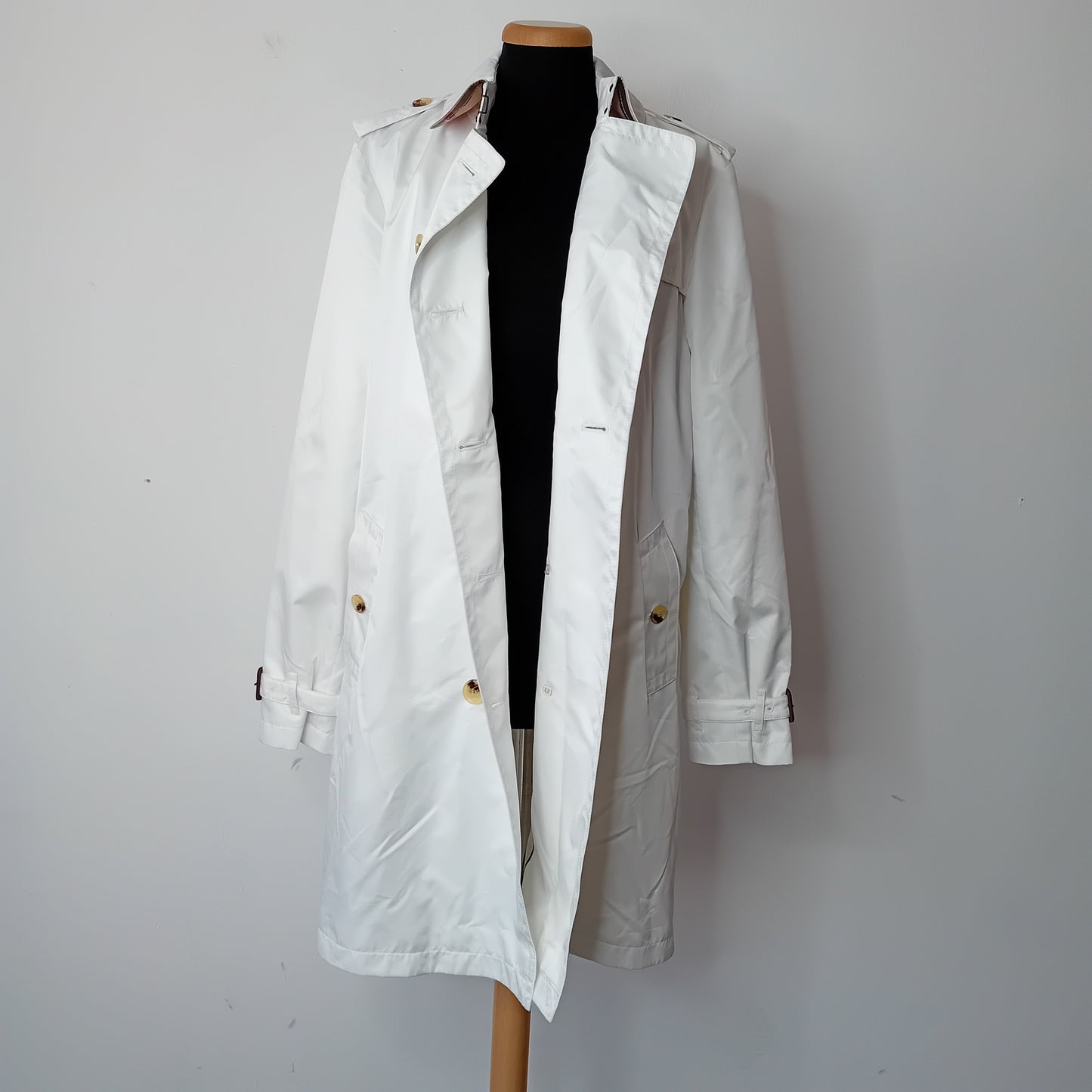 Burberry white trench