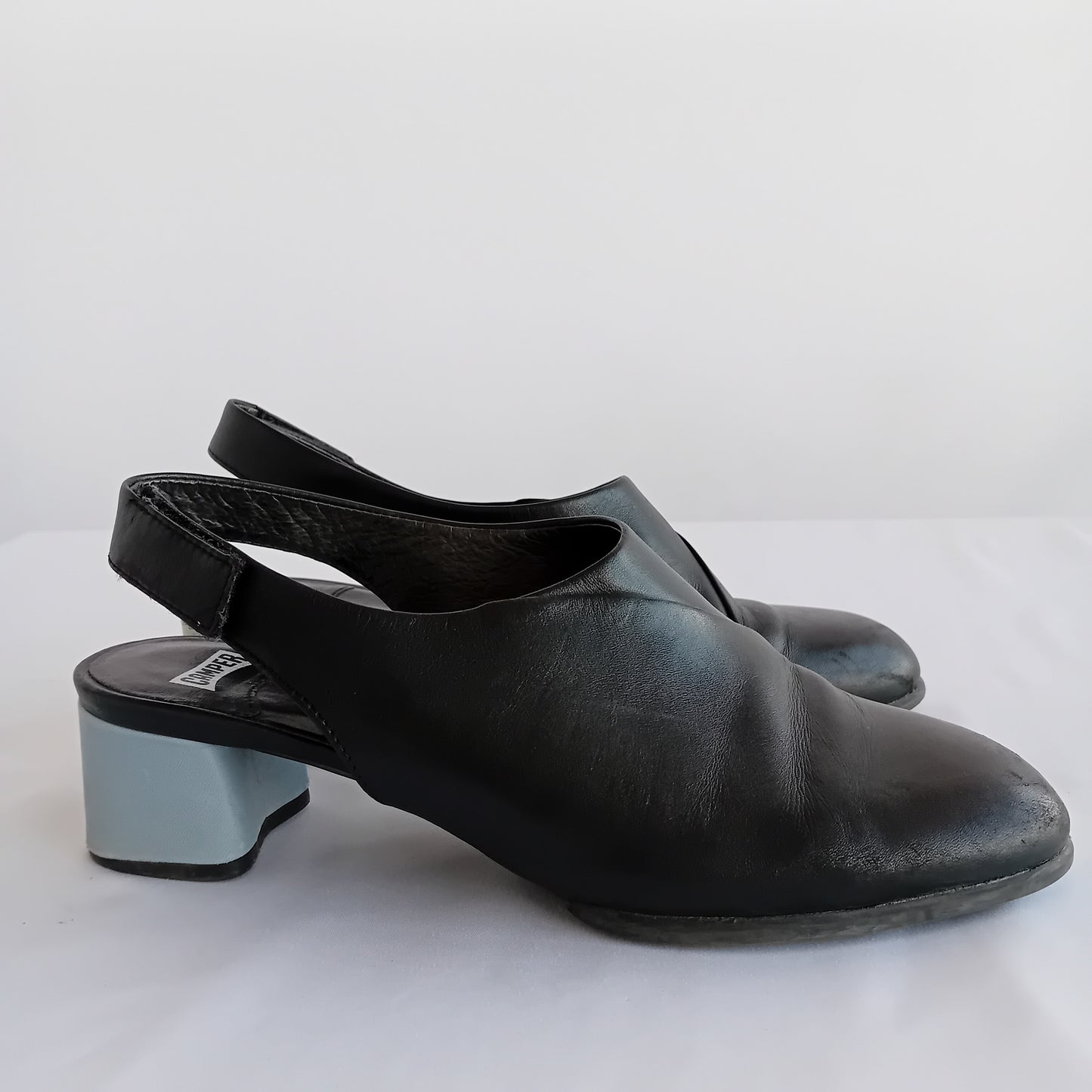Camper black slingback