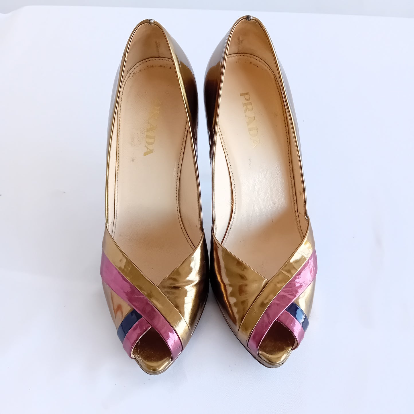 Pep toe PRADA gold