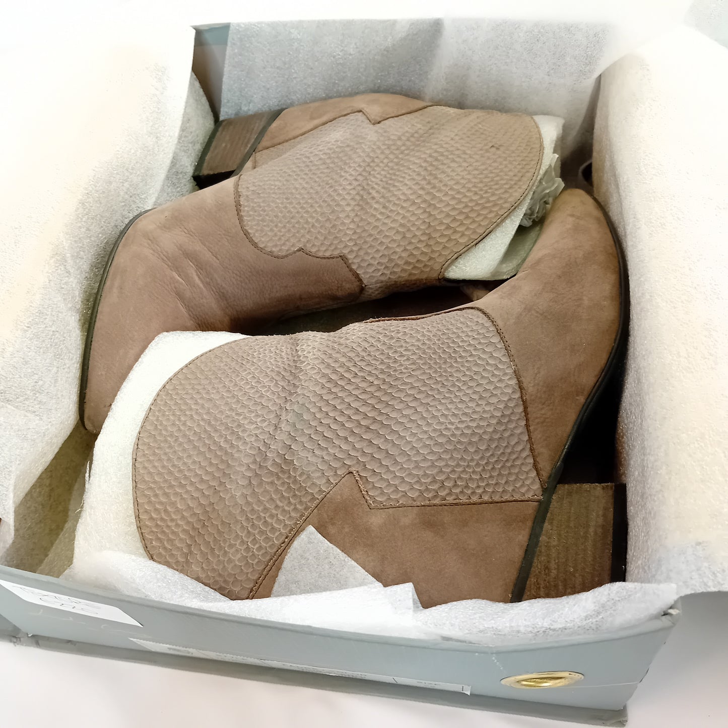 Lola Cruz bootie