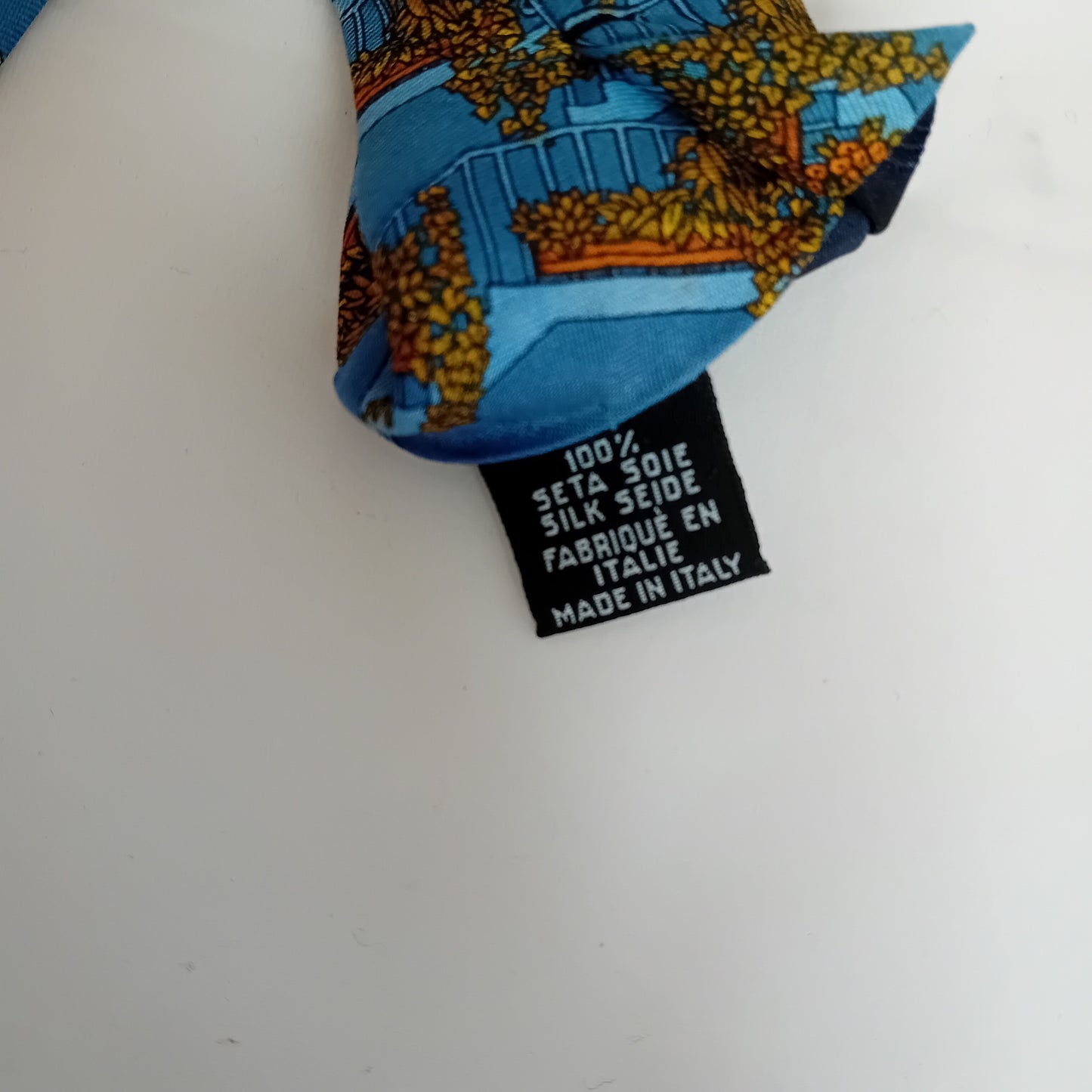 Yves Saint Laurent cravatta