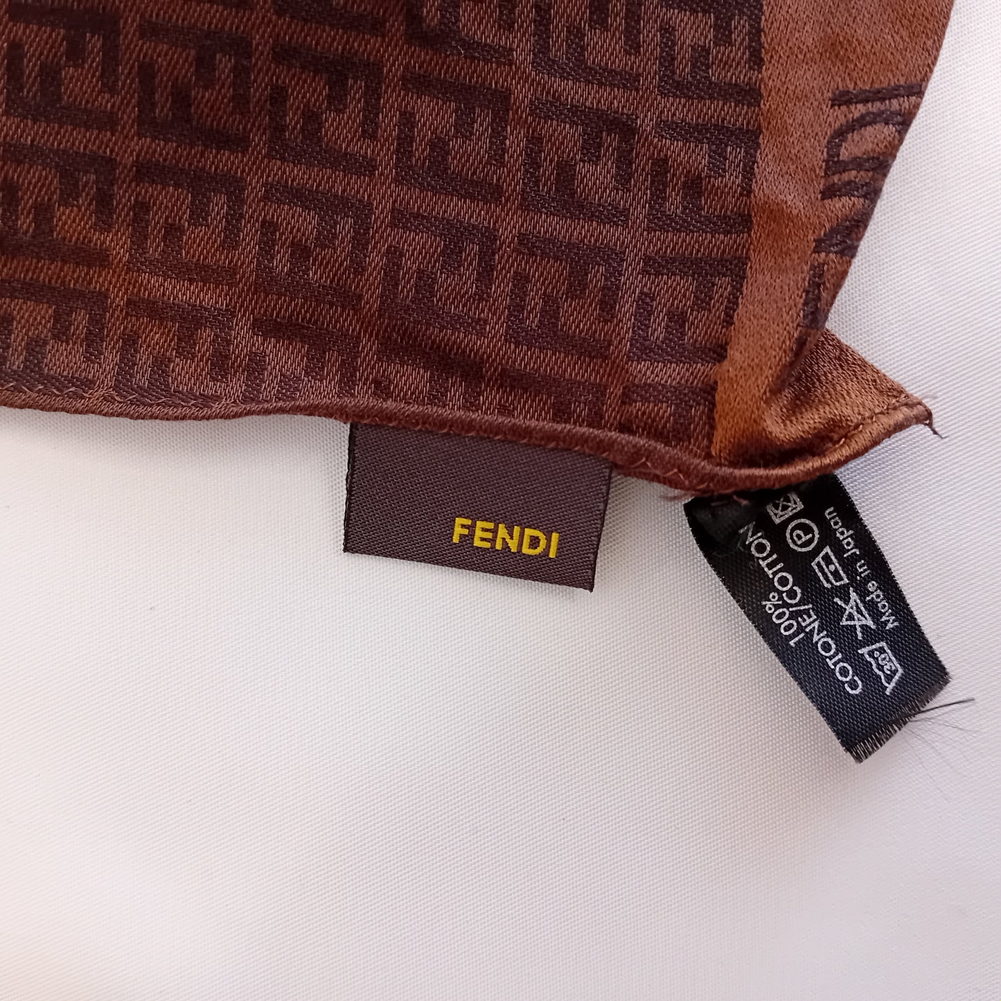 Fendi foulard