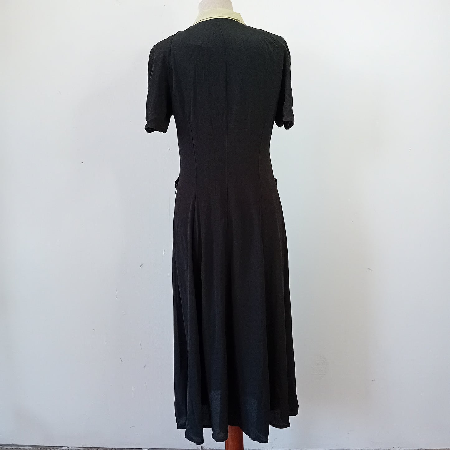 Estela long black silk dress
