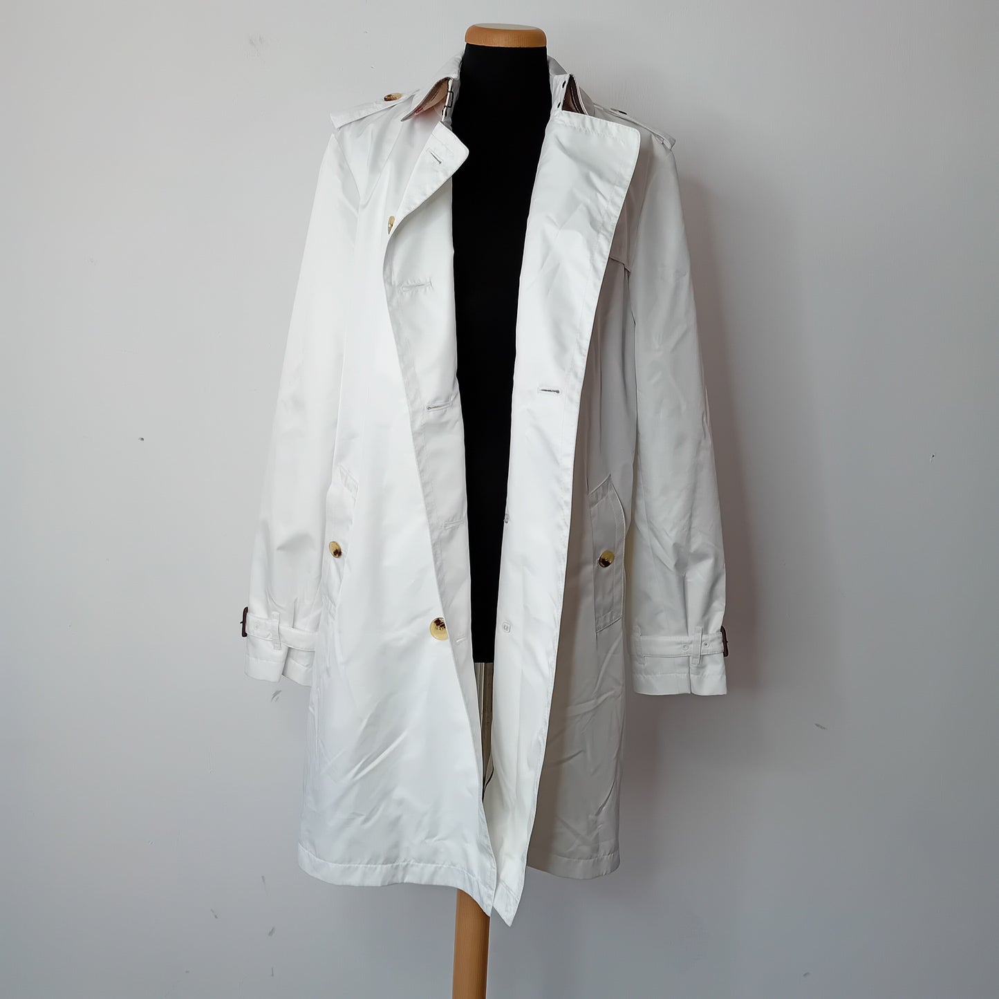 Burberry white trench