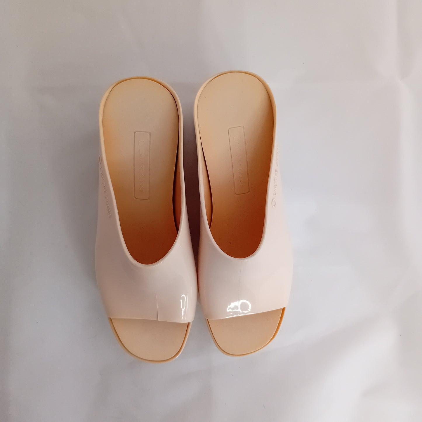 L'autre chose platform rose