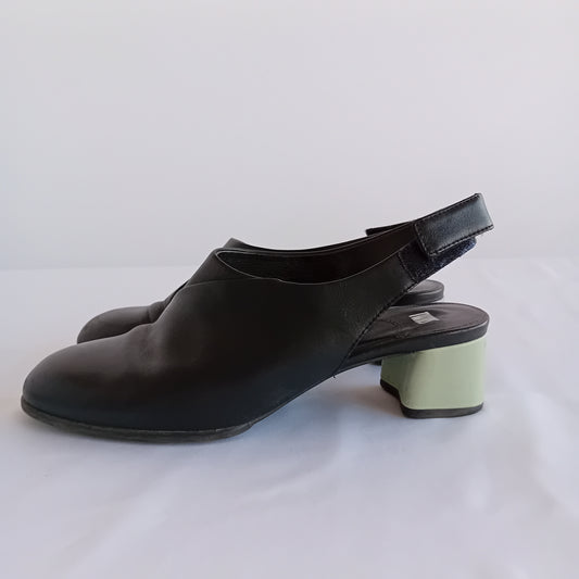Camper black slingback
