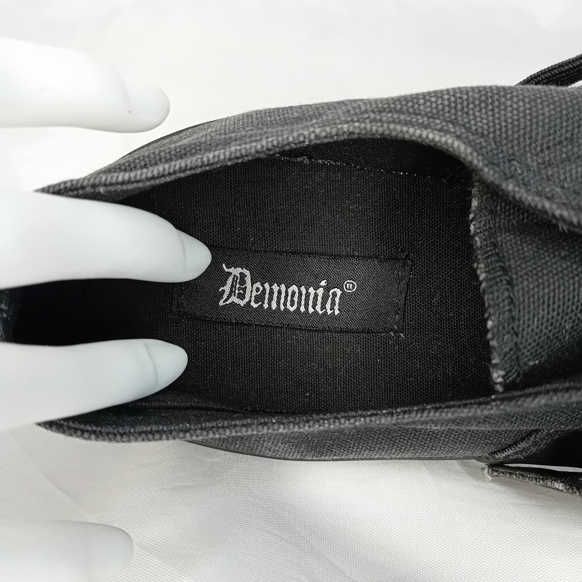 Sneakers DEMONIA Deviant