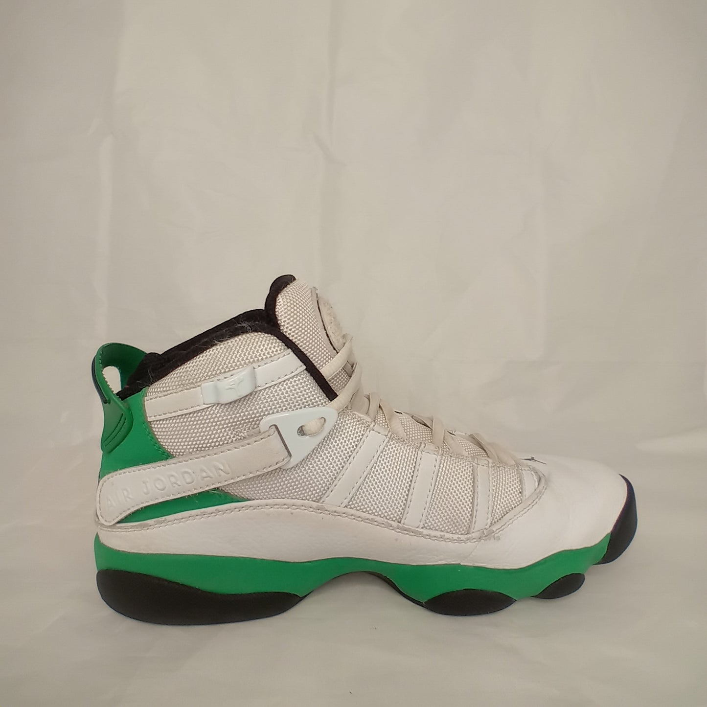 Jordan TWO 3