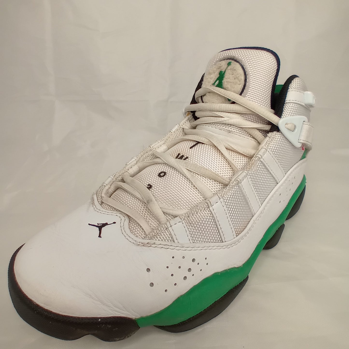 Jordan TWO 3