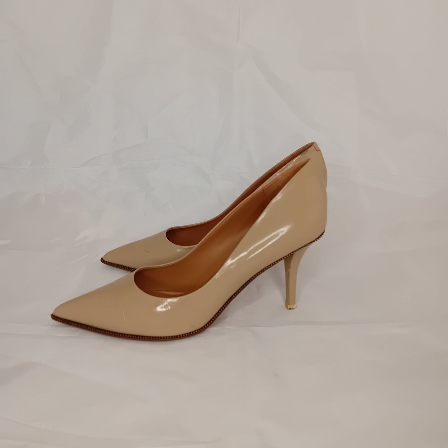 Givenchy pump