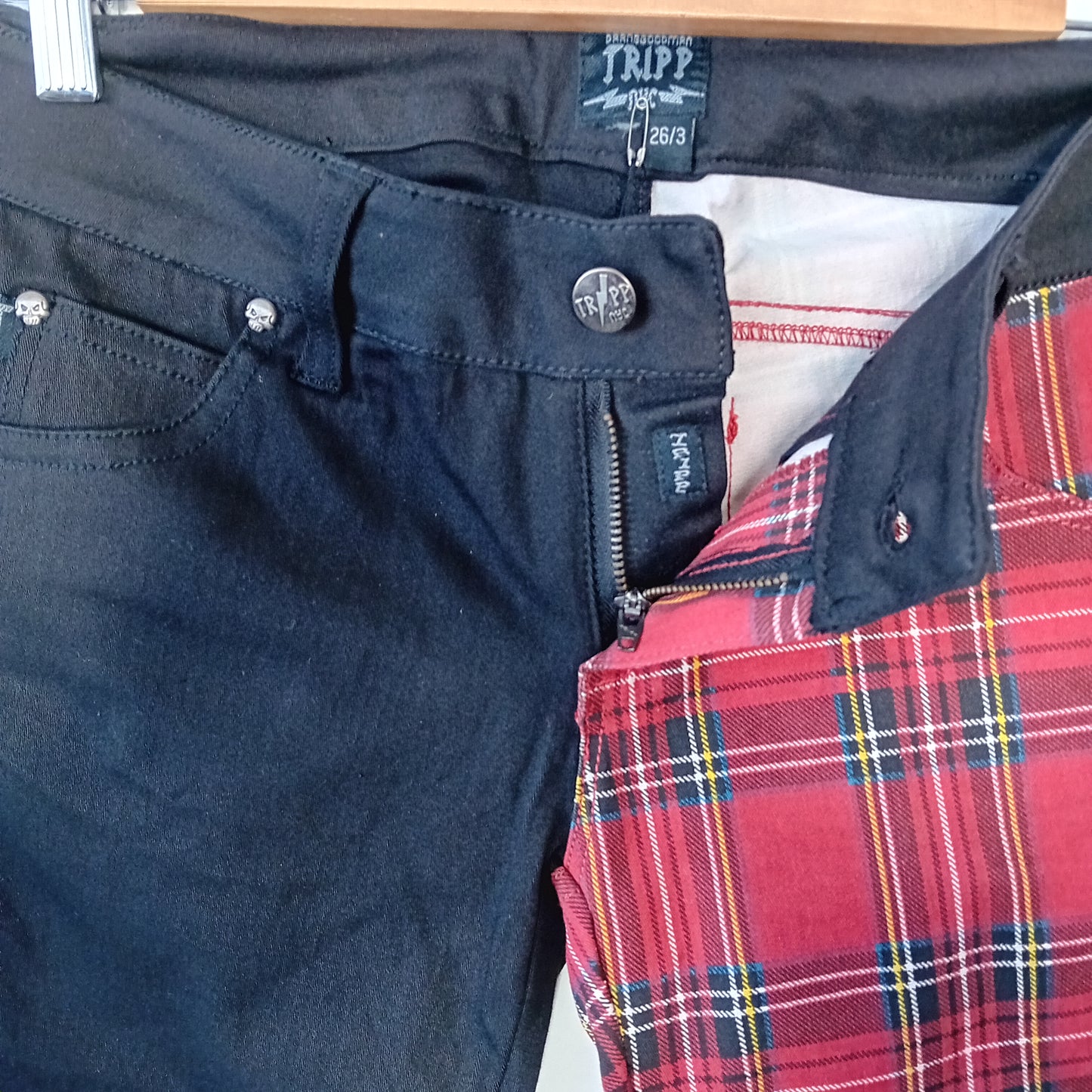 Pantaloni TRIPP NYC skinny