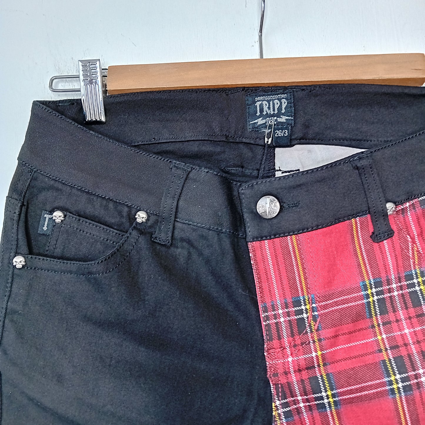Pantaloni TRIPP NYC skinny