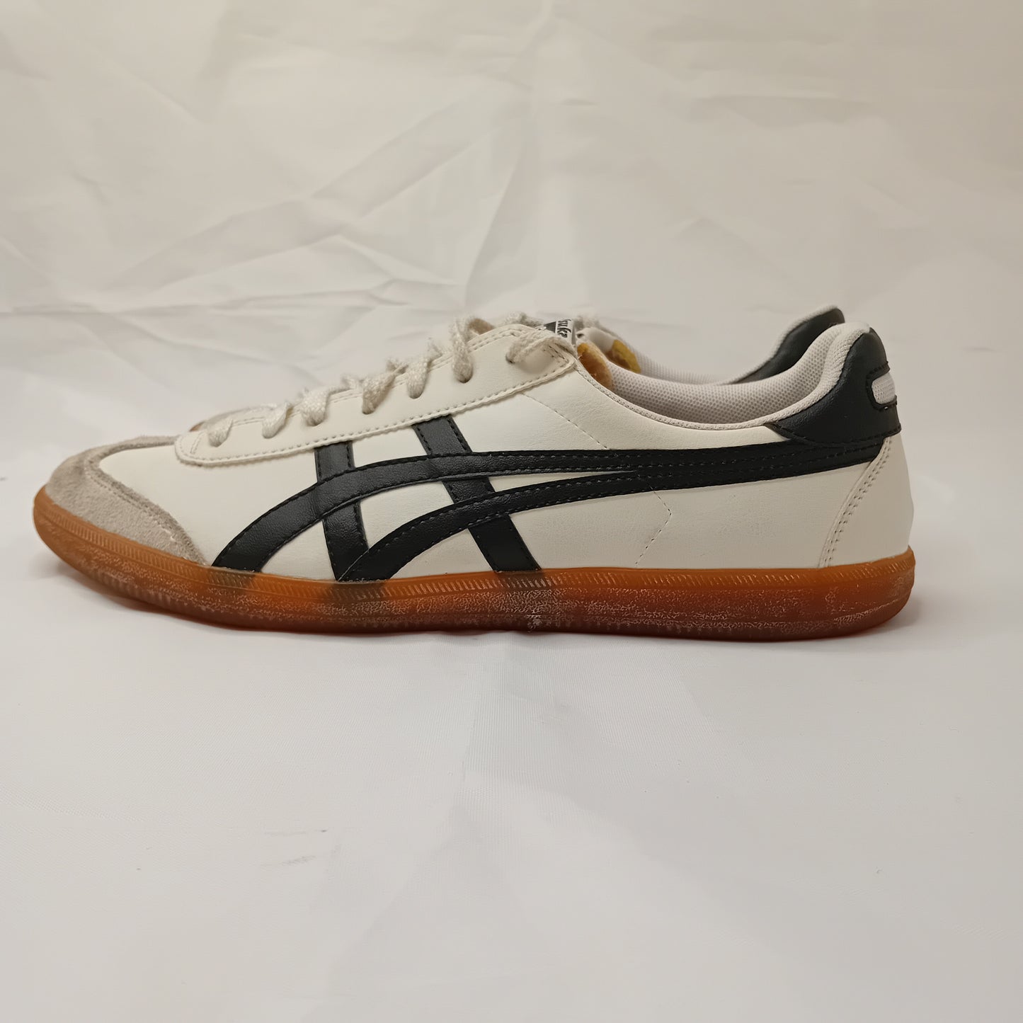 ONITSUKA TIGER