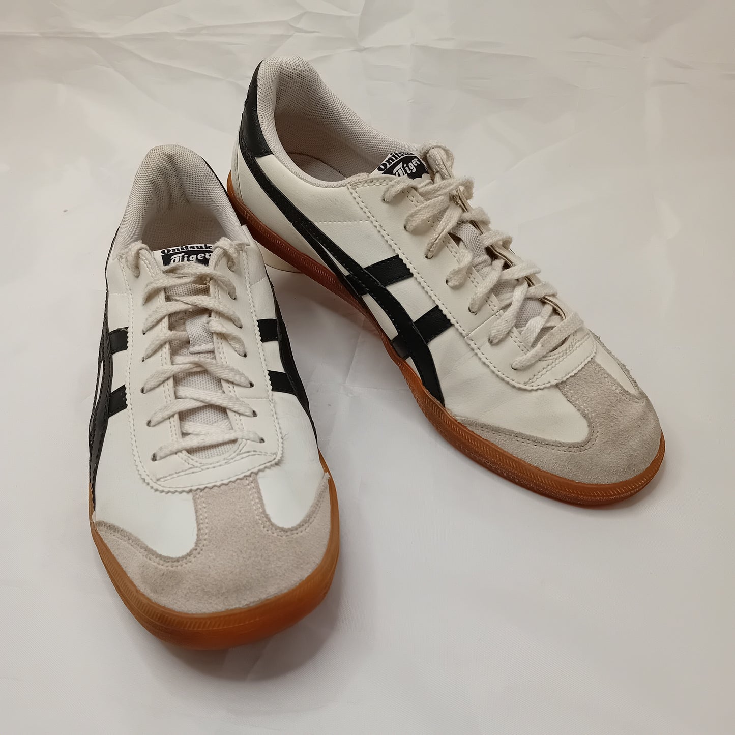 ONITSUKA TIGER