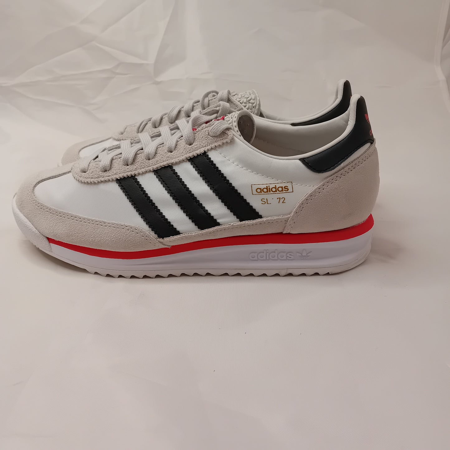 Adidas SL