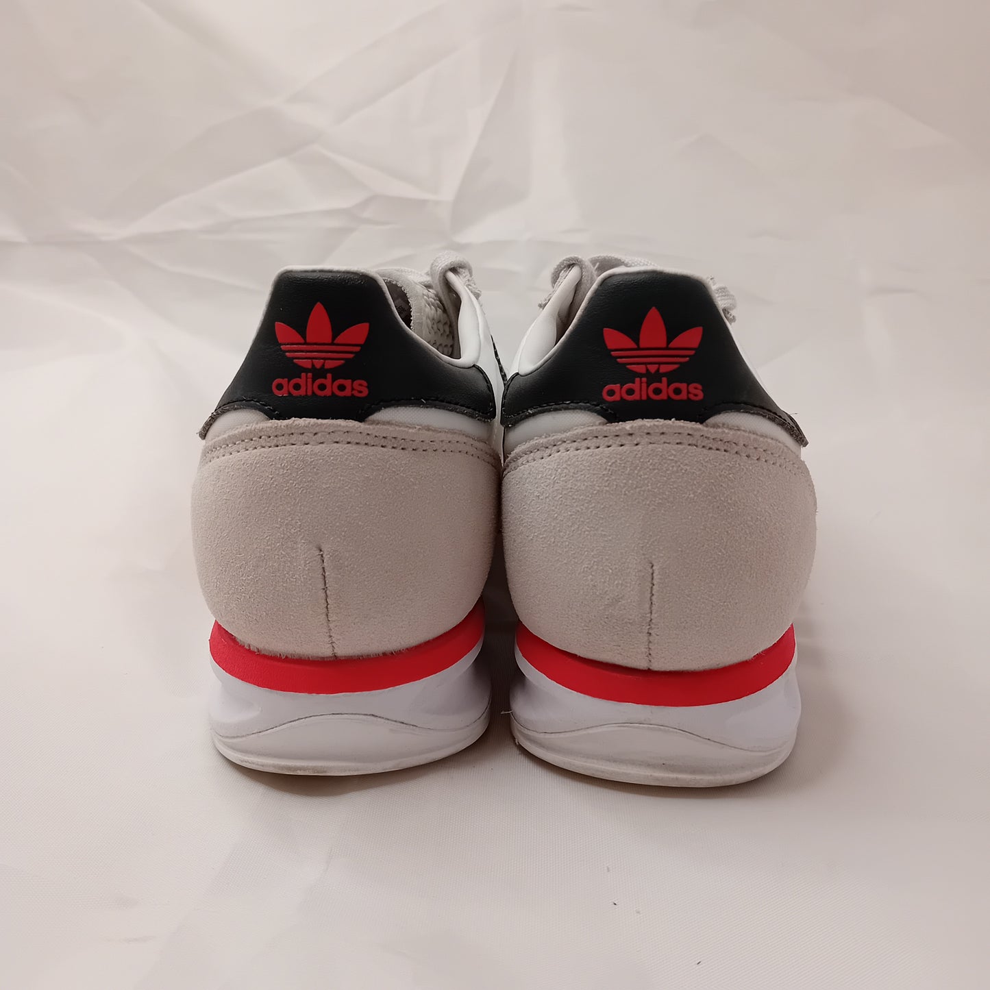Adidas SL