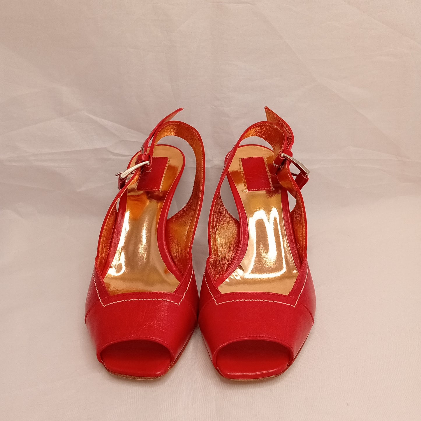 The saddler slingback